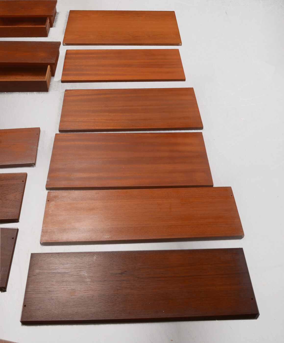 Teak shelving system danish