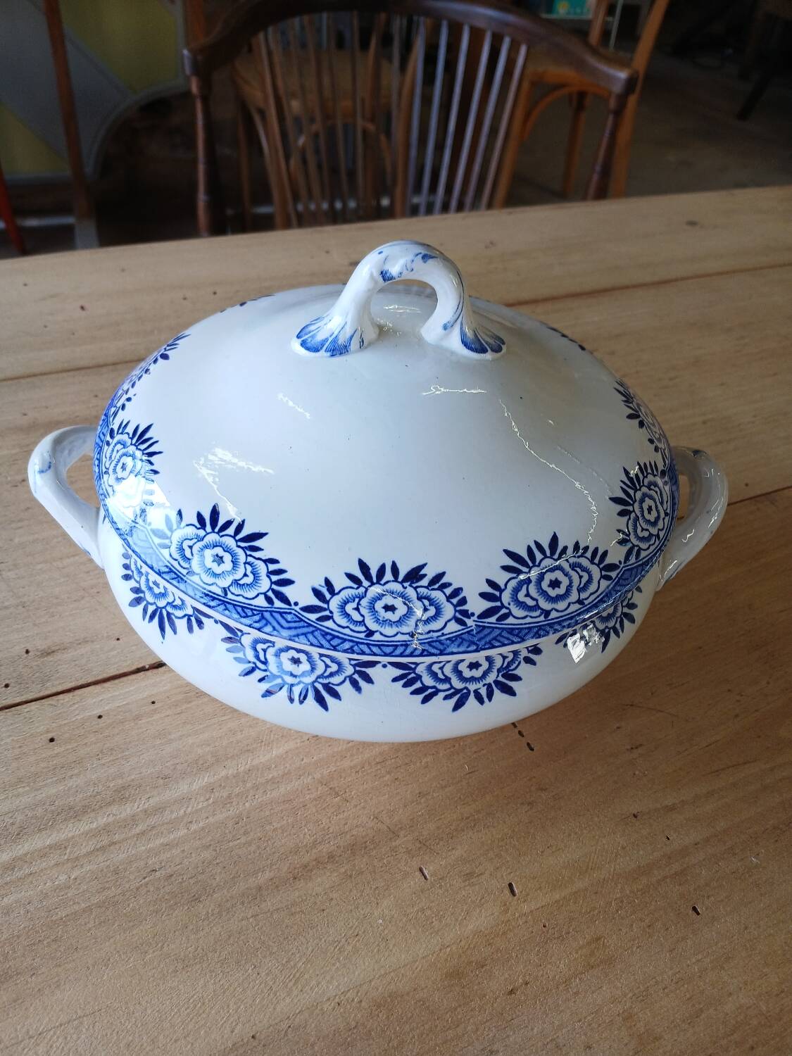 Antique soup tureen from Digoin and Sarreguemines