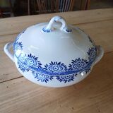 Antique soup tureen from Digoin and Sarreguemines