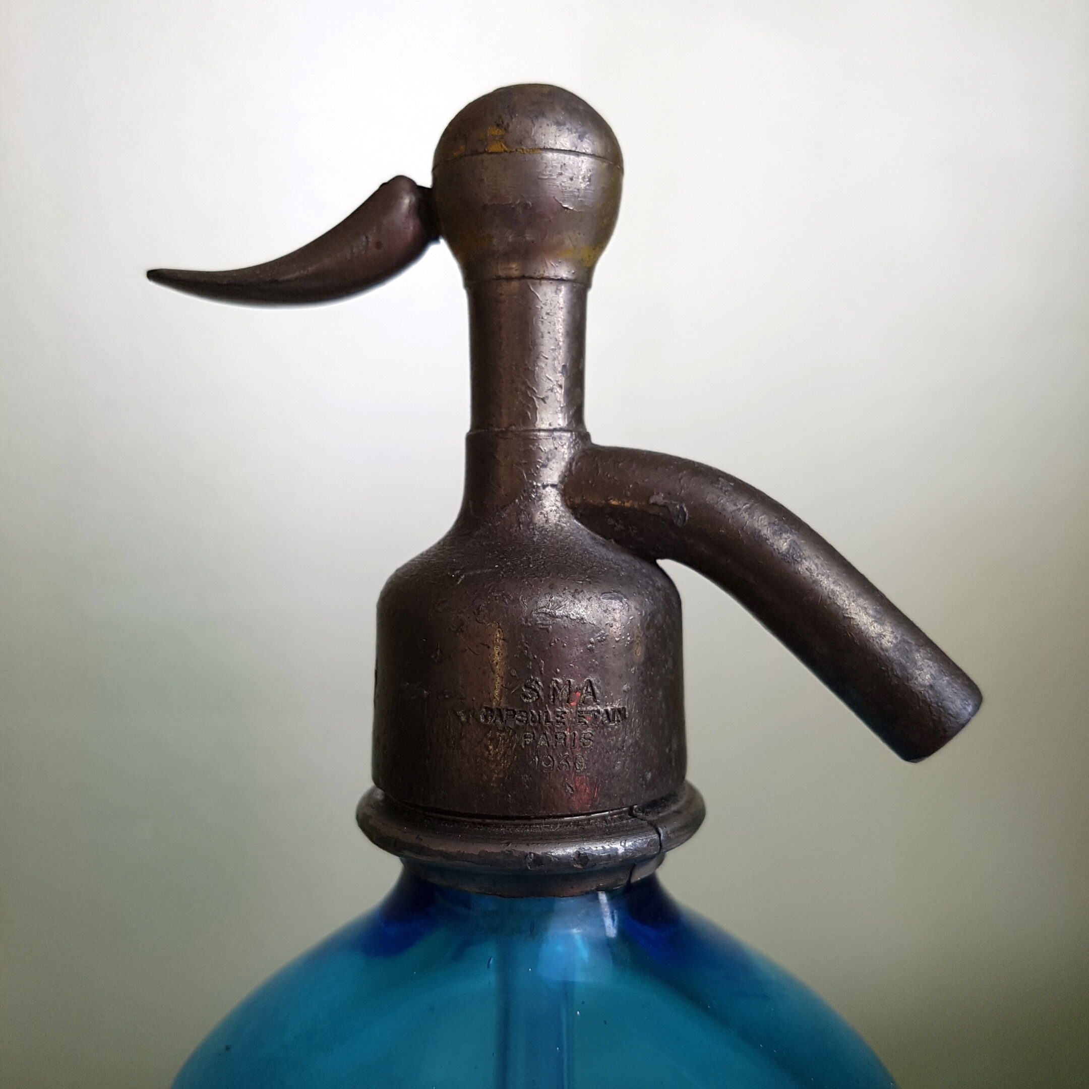 Siphon ancien eau de Seltz en verre Bleu