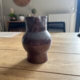 Sandstone pitcher