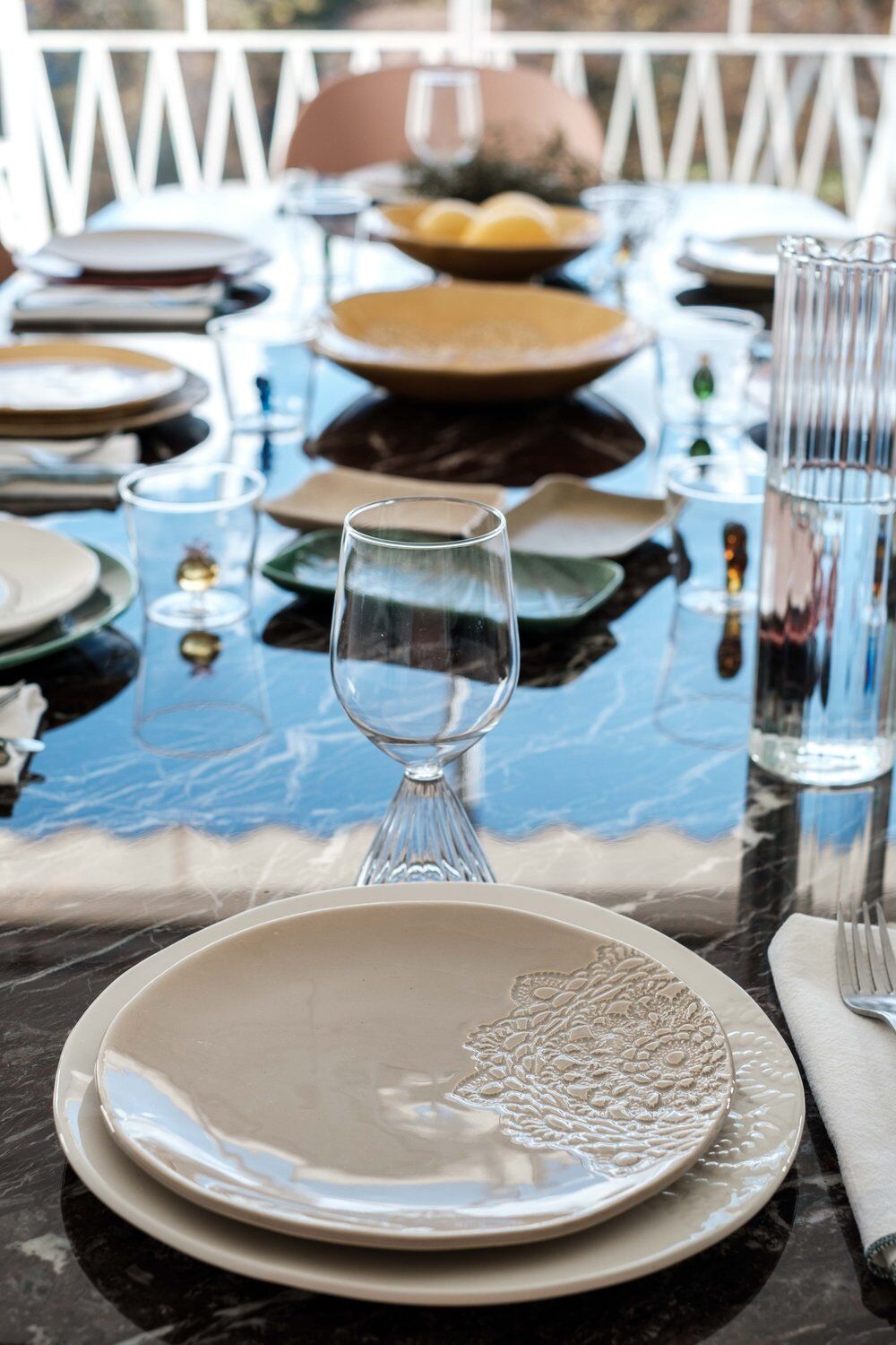 Blanca glossy grège m plates