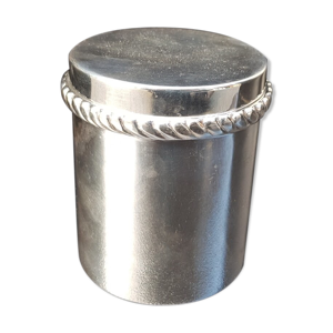 Boîte (à thé peut-être)