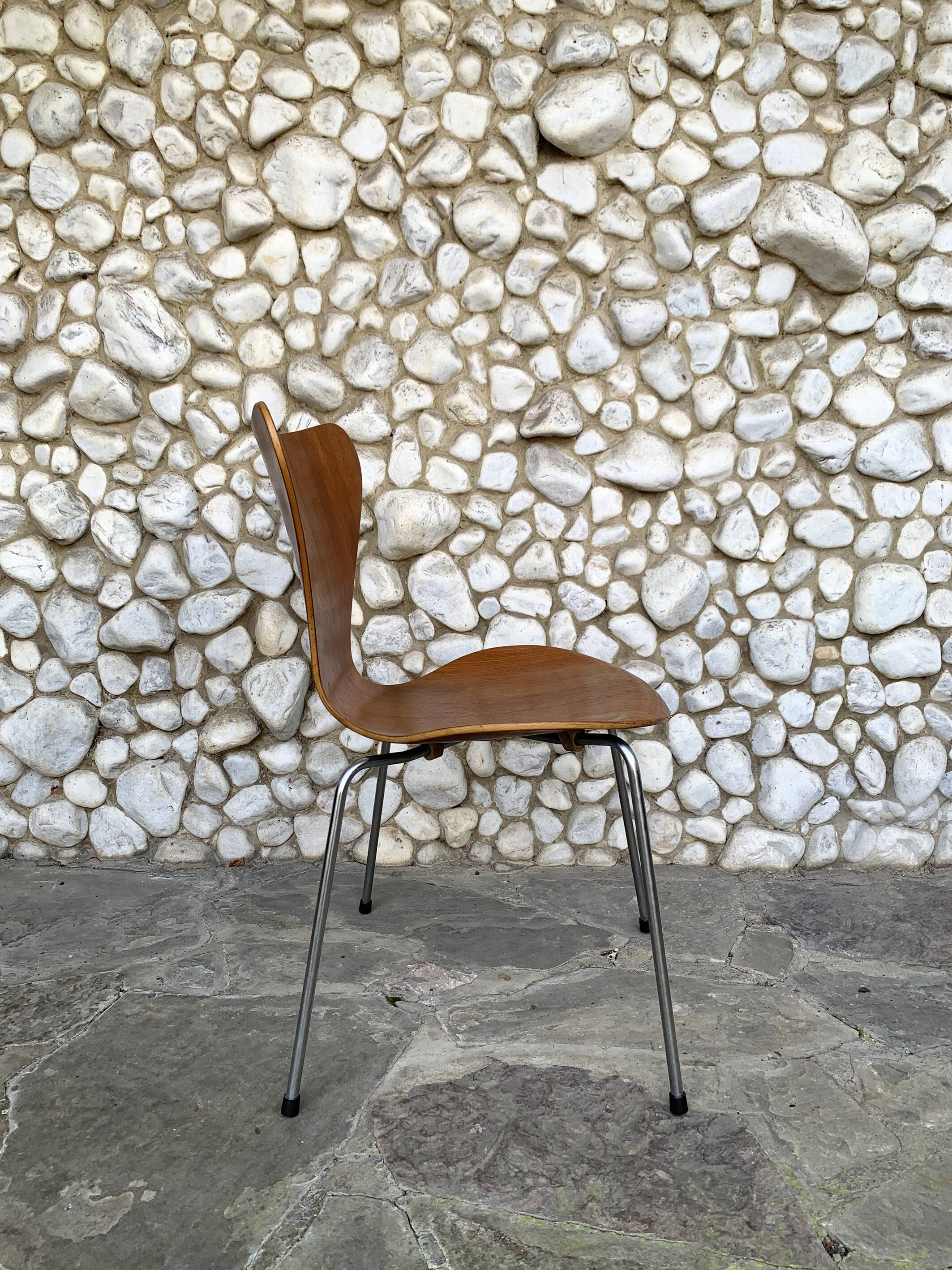 Teak 3107 butterfly chair Arne Jacobsen for Fritz Hansen, Teak 1965