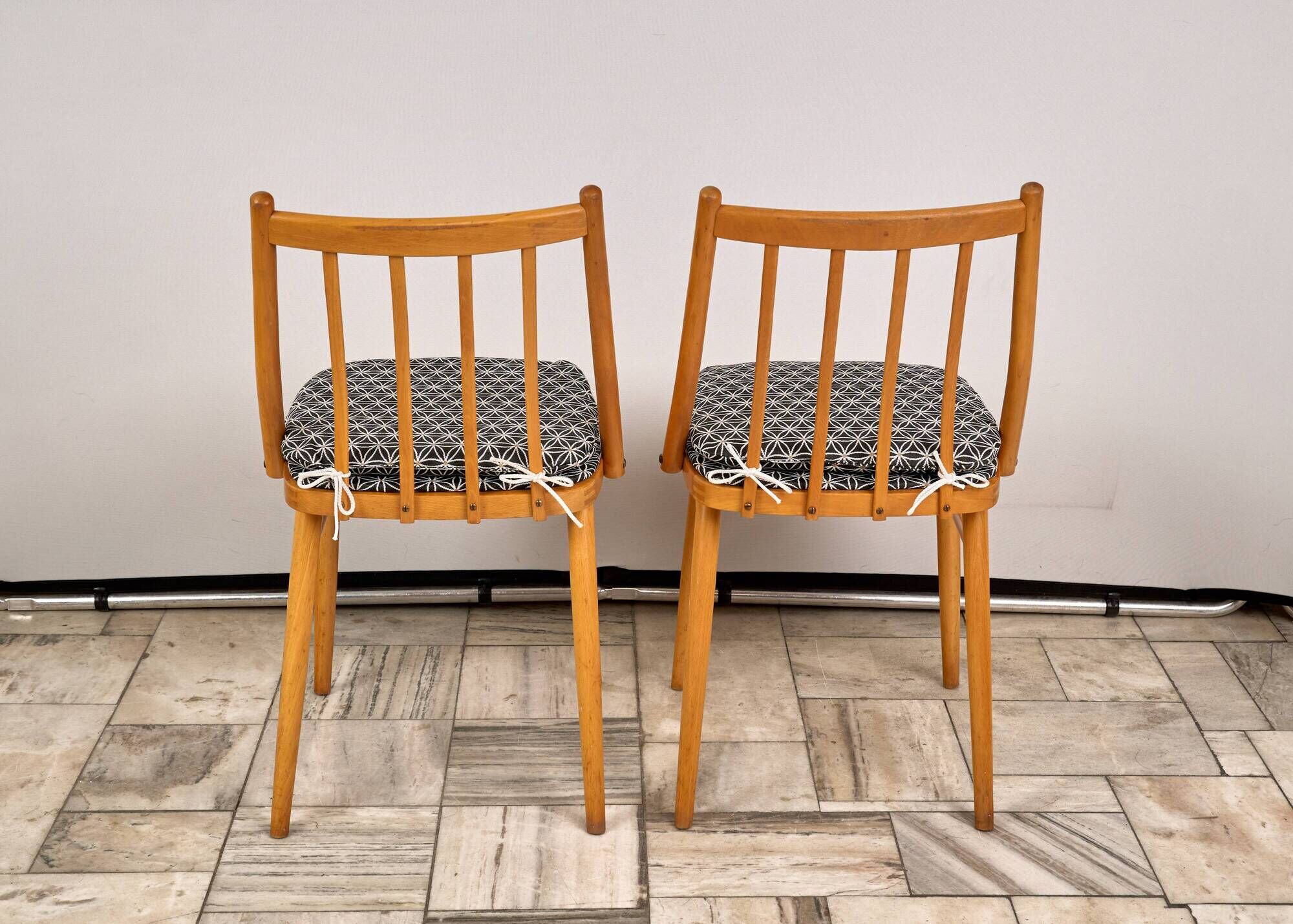 Set of 2 H-214 Dining Chairs by Jindřich Halabala, 1930s, Czechoslovakia