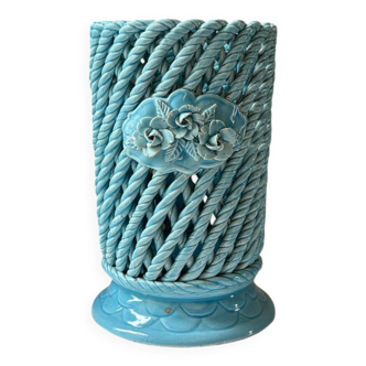 Vase en céramique tressée