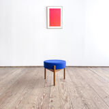 Tabouret Mid-Century en bois avec tissu Kvadrat bleu royal, design danois