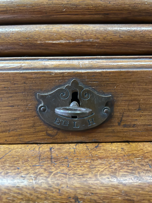 Double box oak cylinder desk early twentieth century (1930/1940)