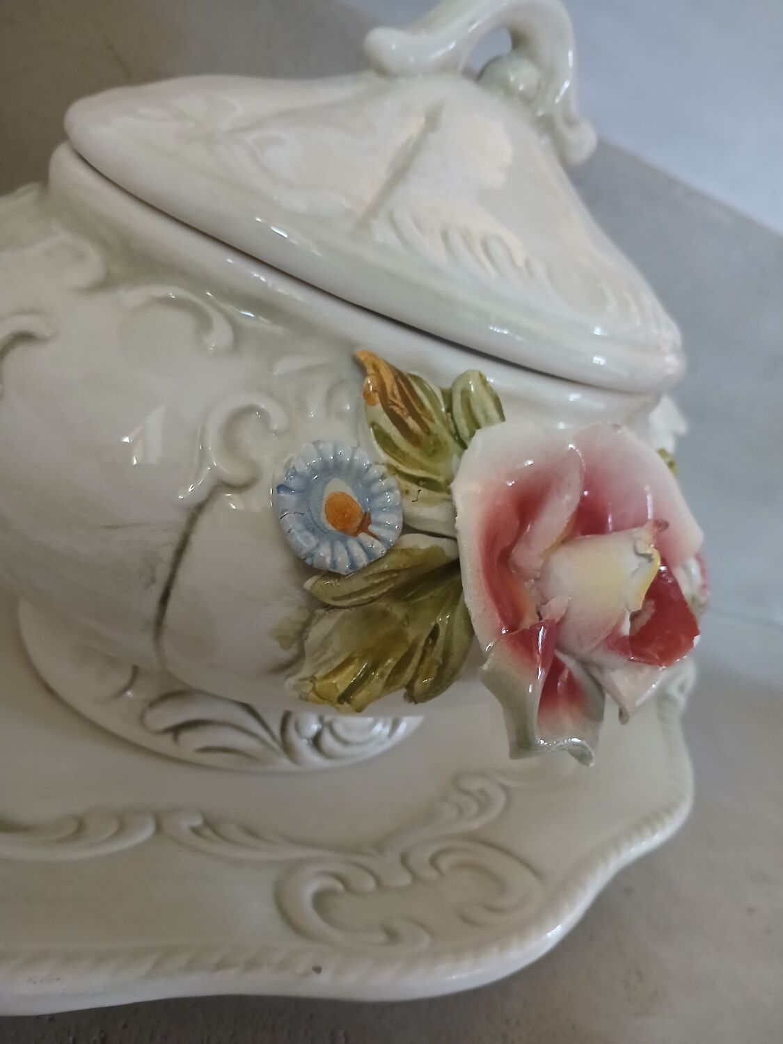 Antique porcelain soup tureen from Naples