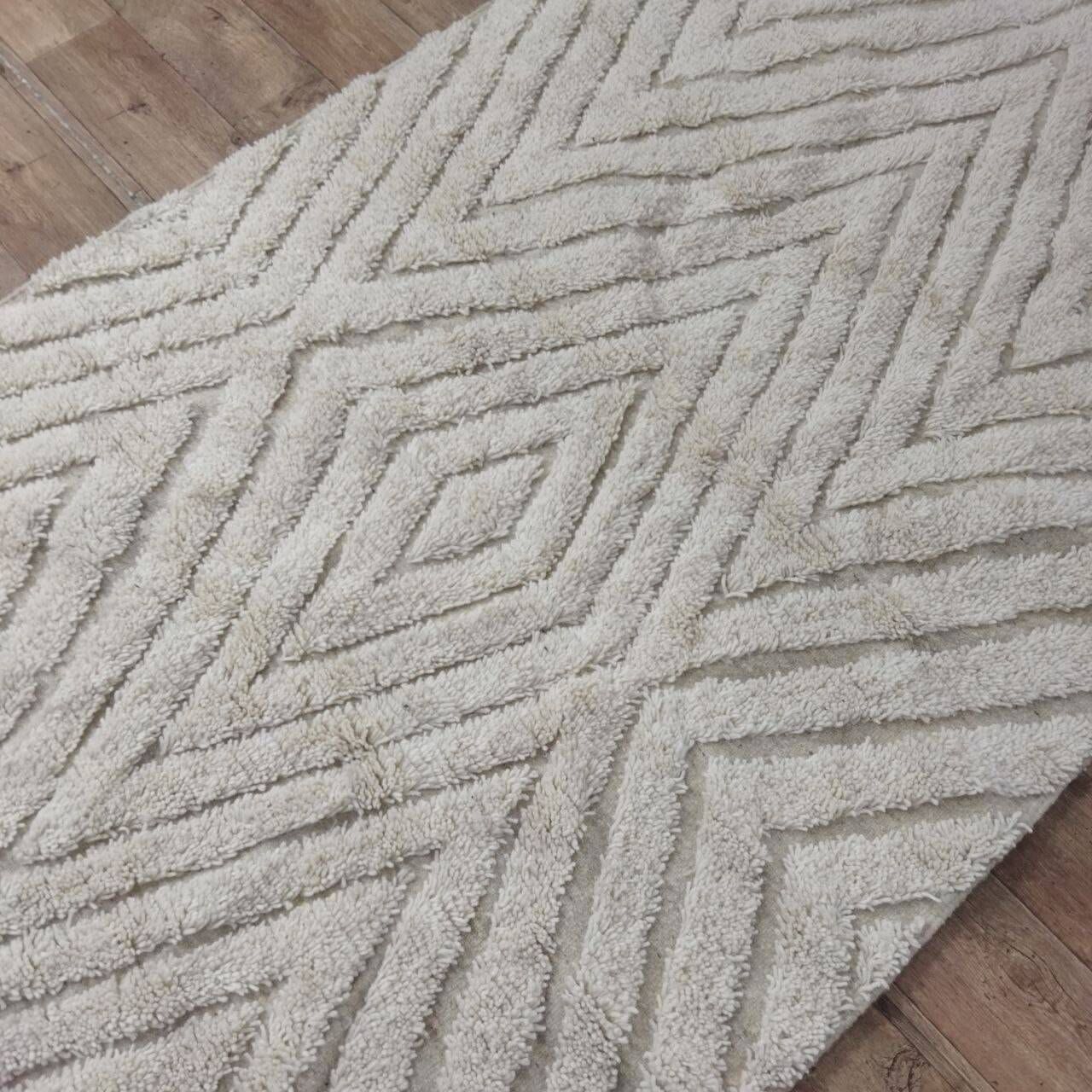 Handmade wool Berber rug 240 X 135 CM