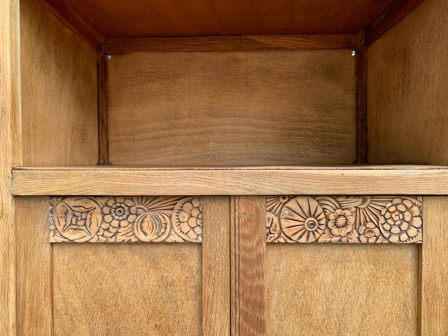 Buffet parisien art déco bois brut 1930