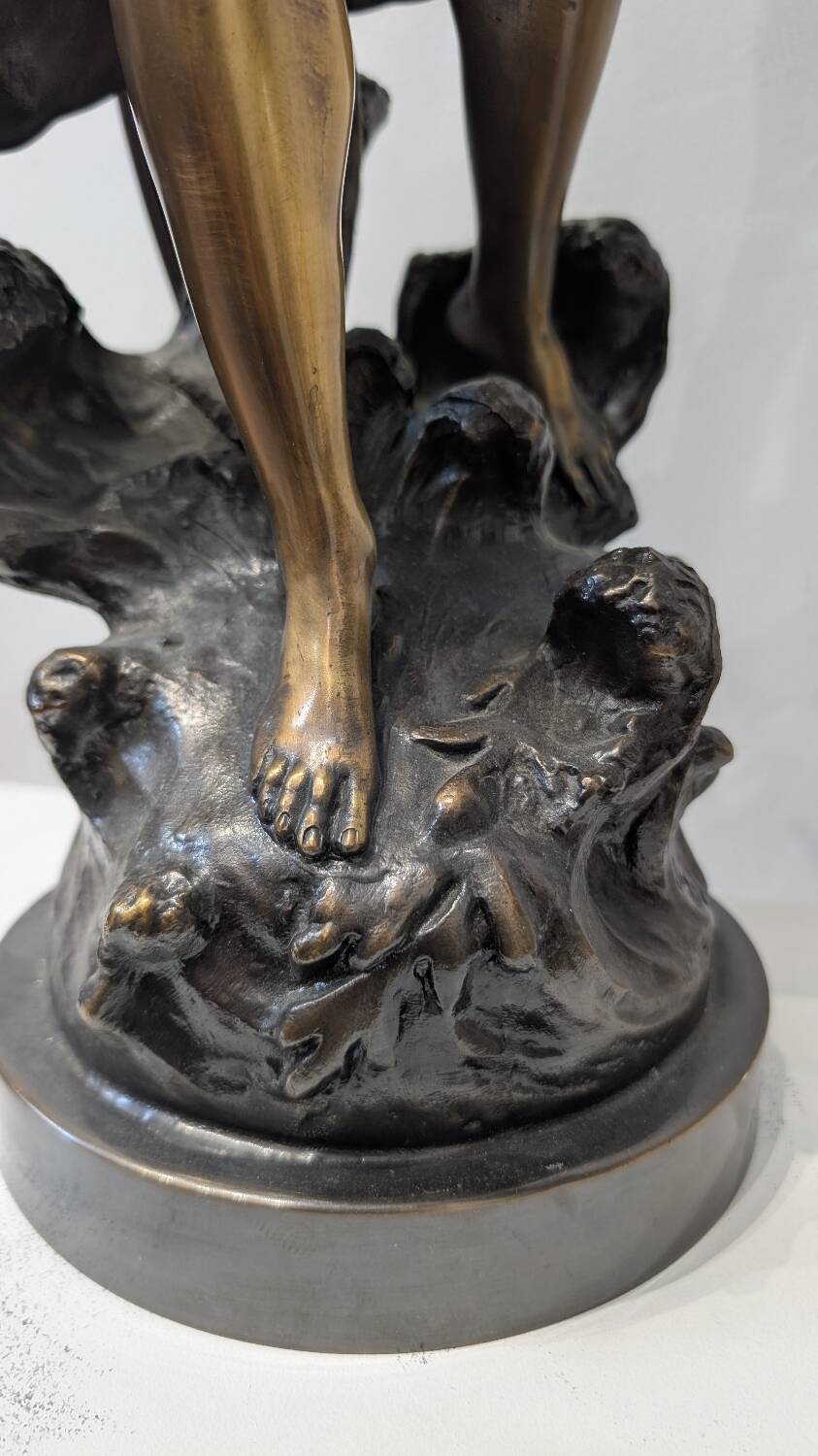 Bronze lamp signed Auguste Moreau – Woman with a shell