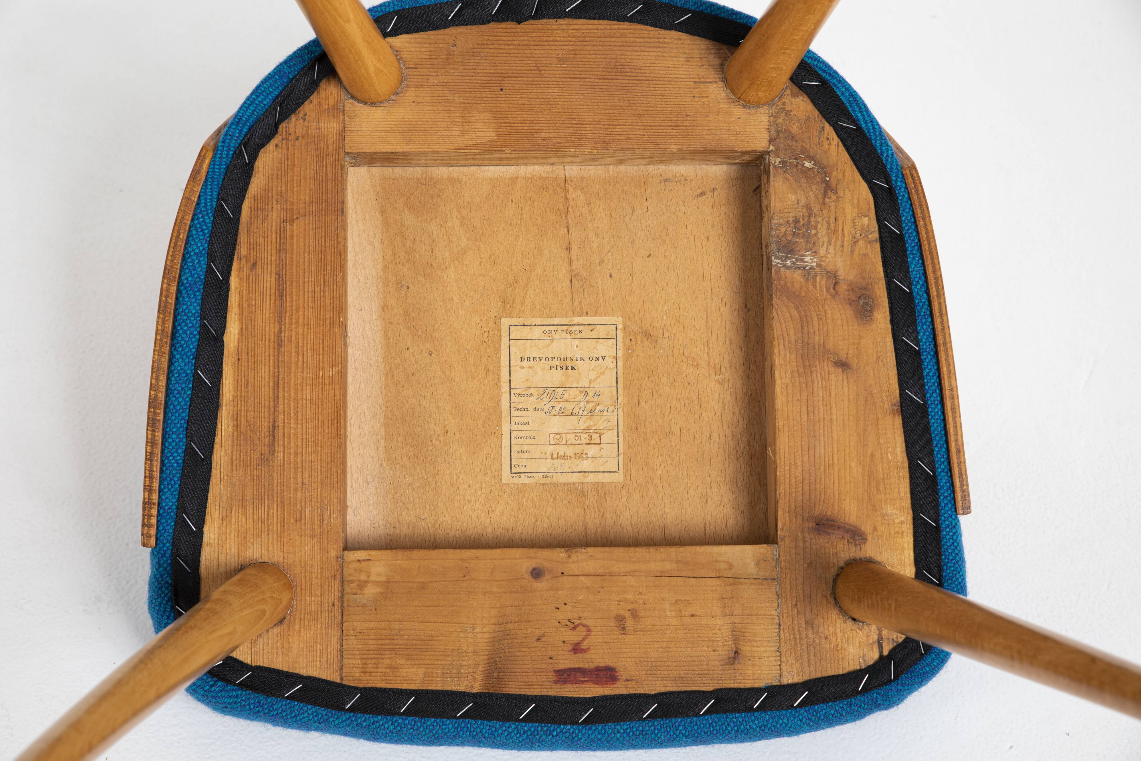 Pair of restored chairs by Antonin Suman, ONV Pisek, 1960s