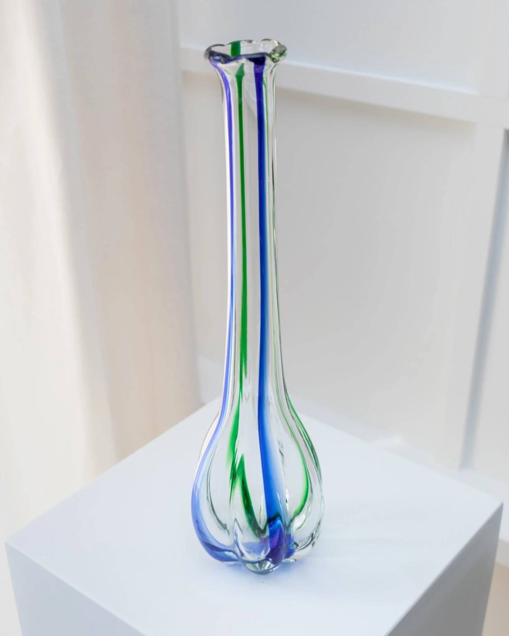 Vase en verre vintage Murano Archimede Seguso XL, transparent avec détails bleus et verts, forme citrouille, Italie années 1970
