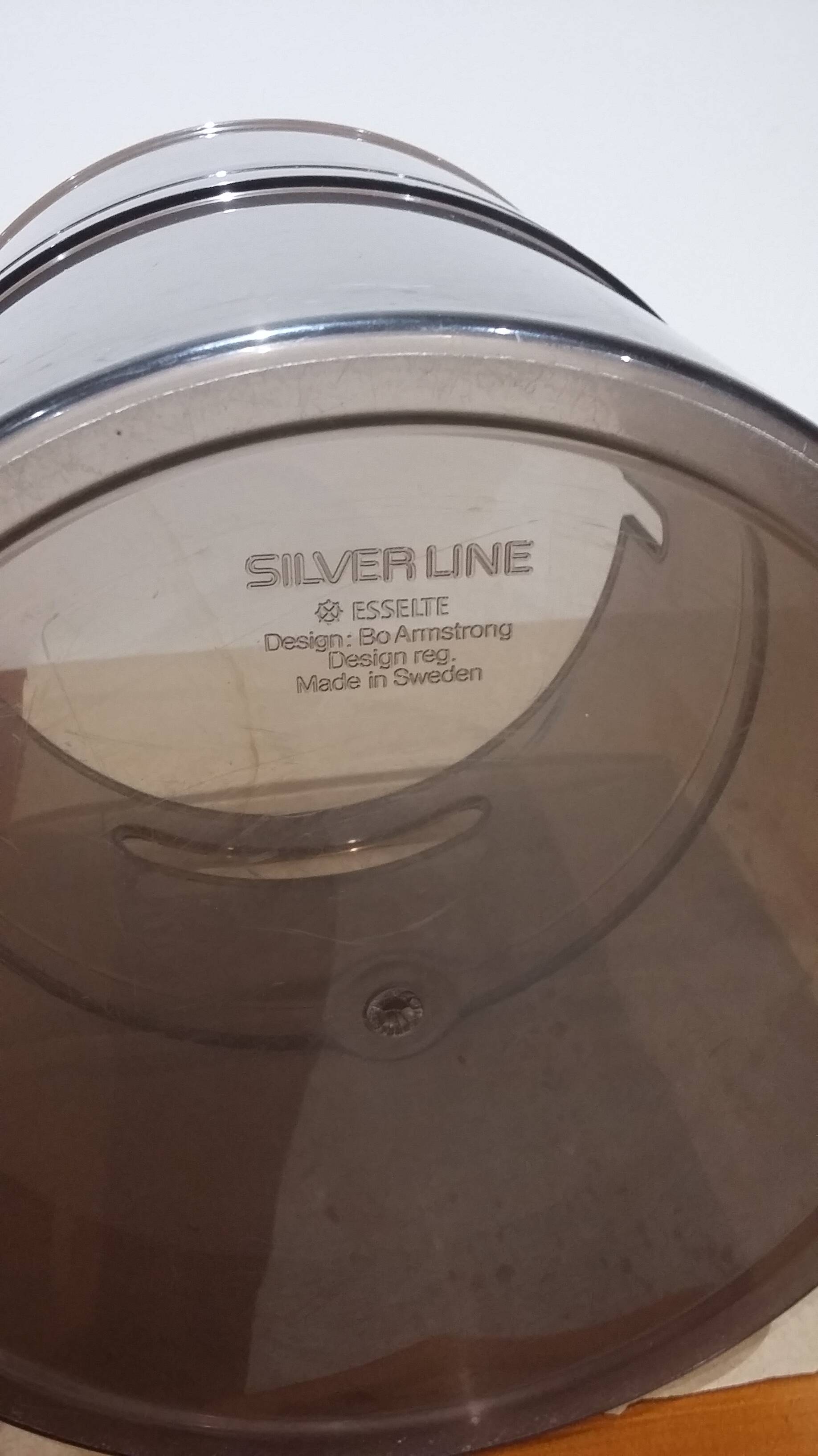 Corbeille De Bureau En Plexiglas Design Bo Armstrong