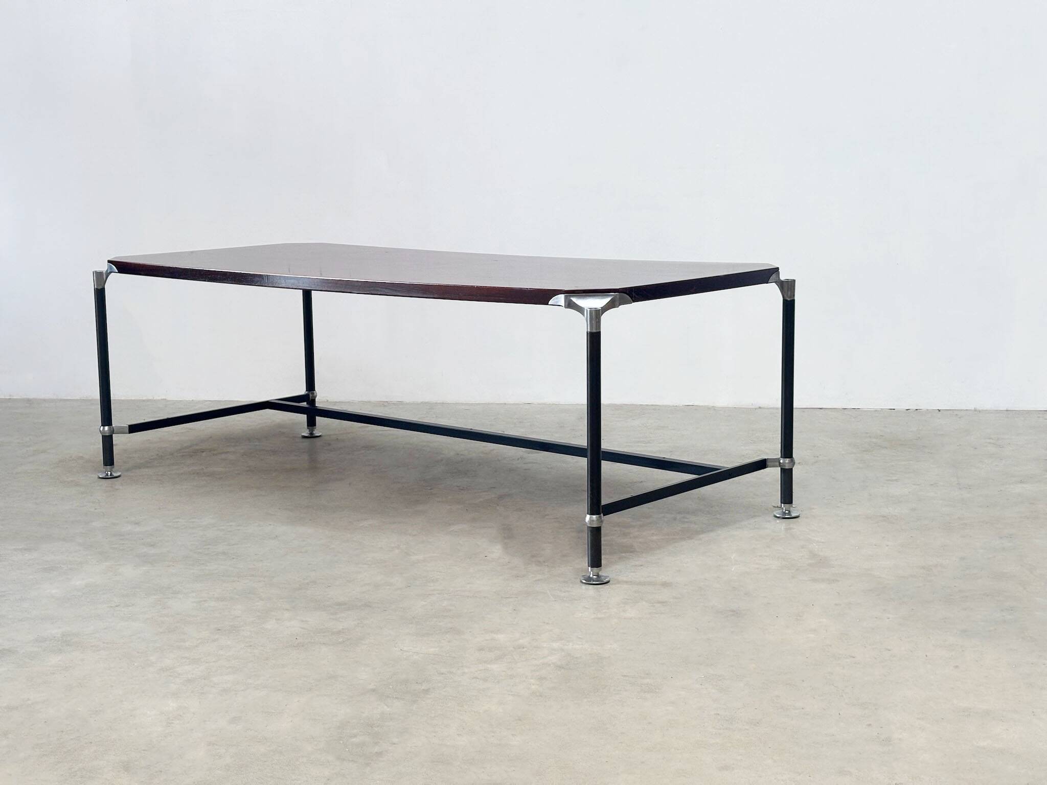 Italian desk or dining table by Ico Parisi for Mim