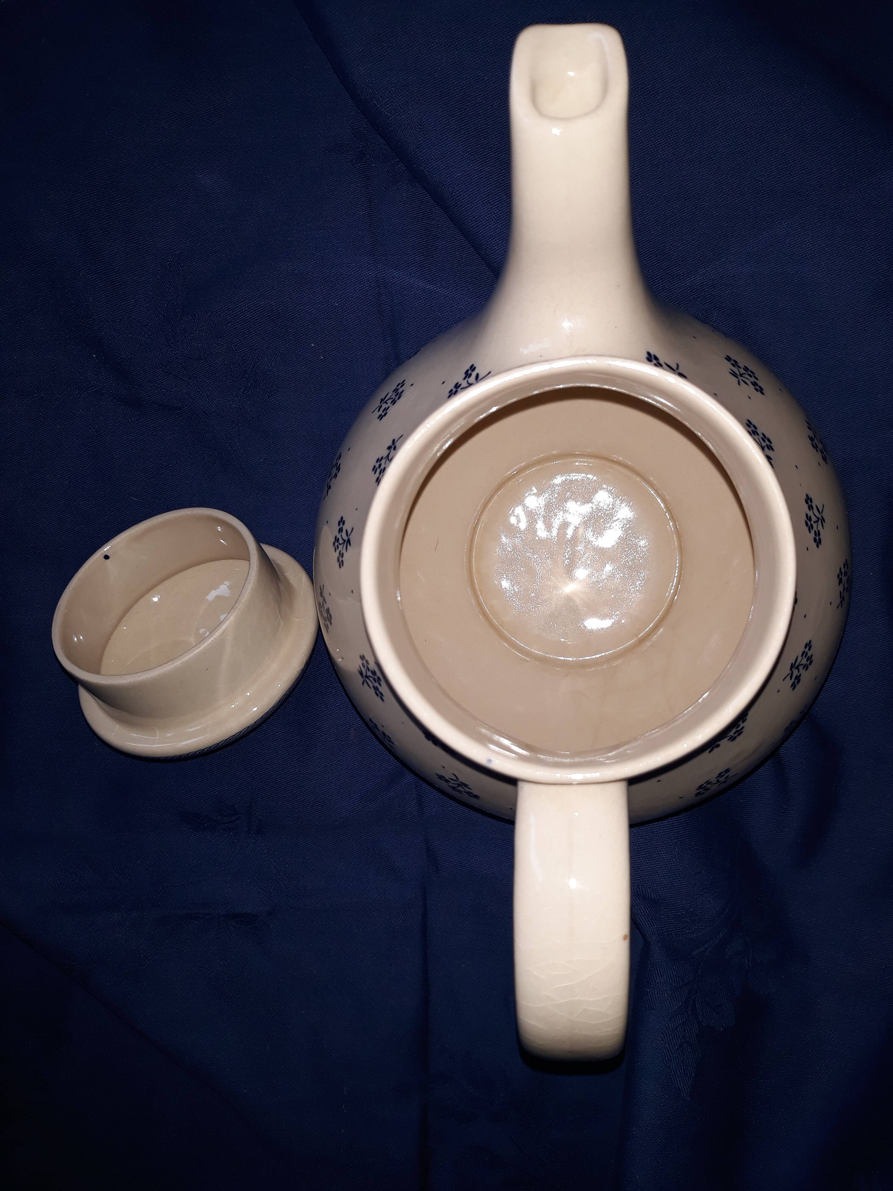 large teapot/coffee maker /l.Ashley pourer for Johnson Brothers