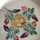 Flat round black ass - Forges les Eaux - earthenware of the 18th century