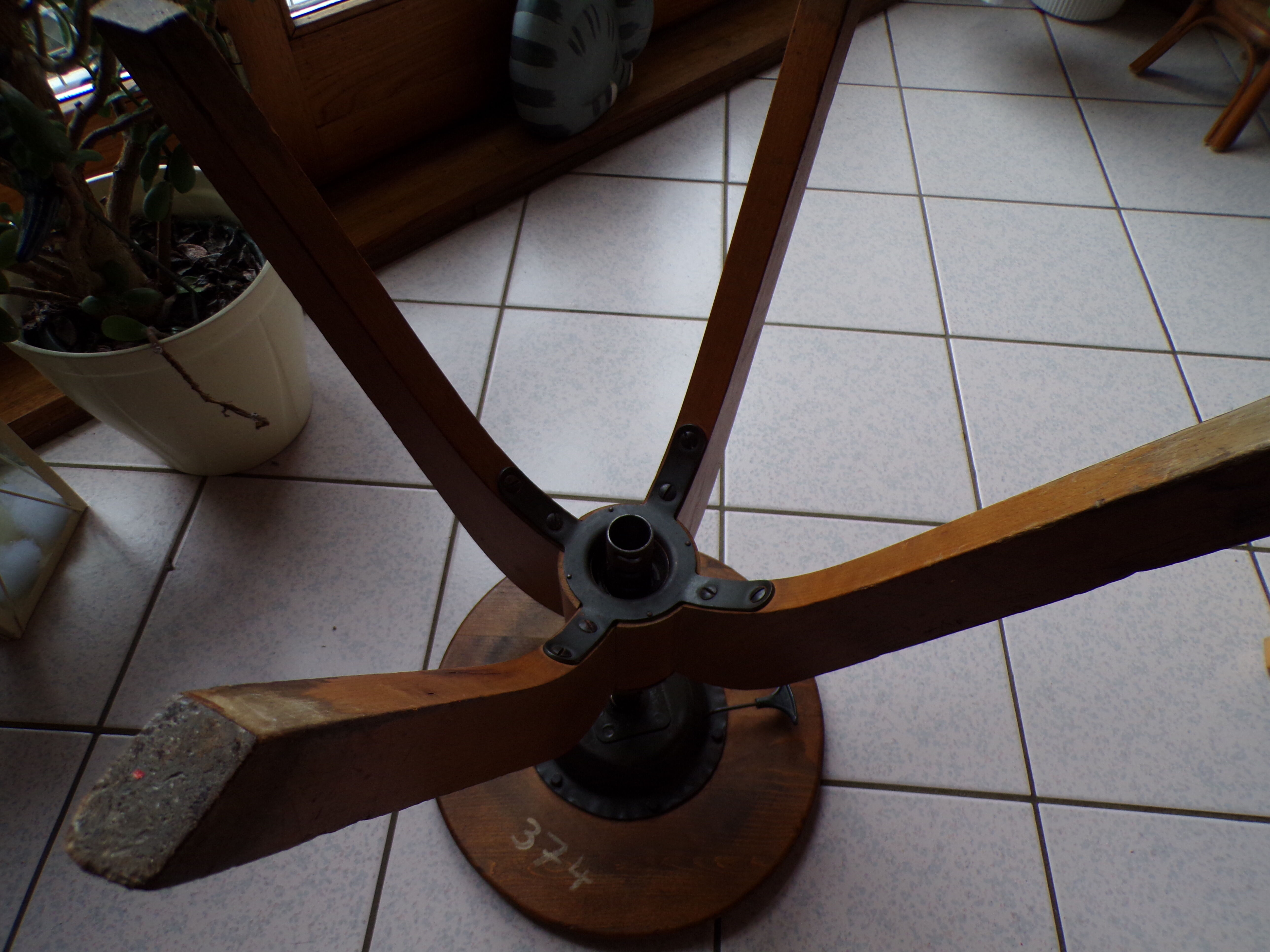 Sedus adjustable stool