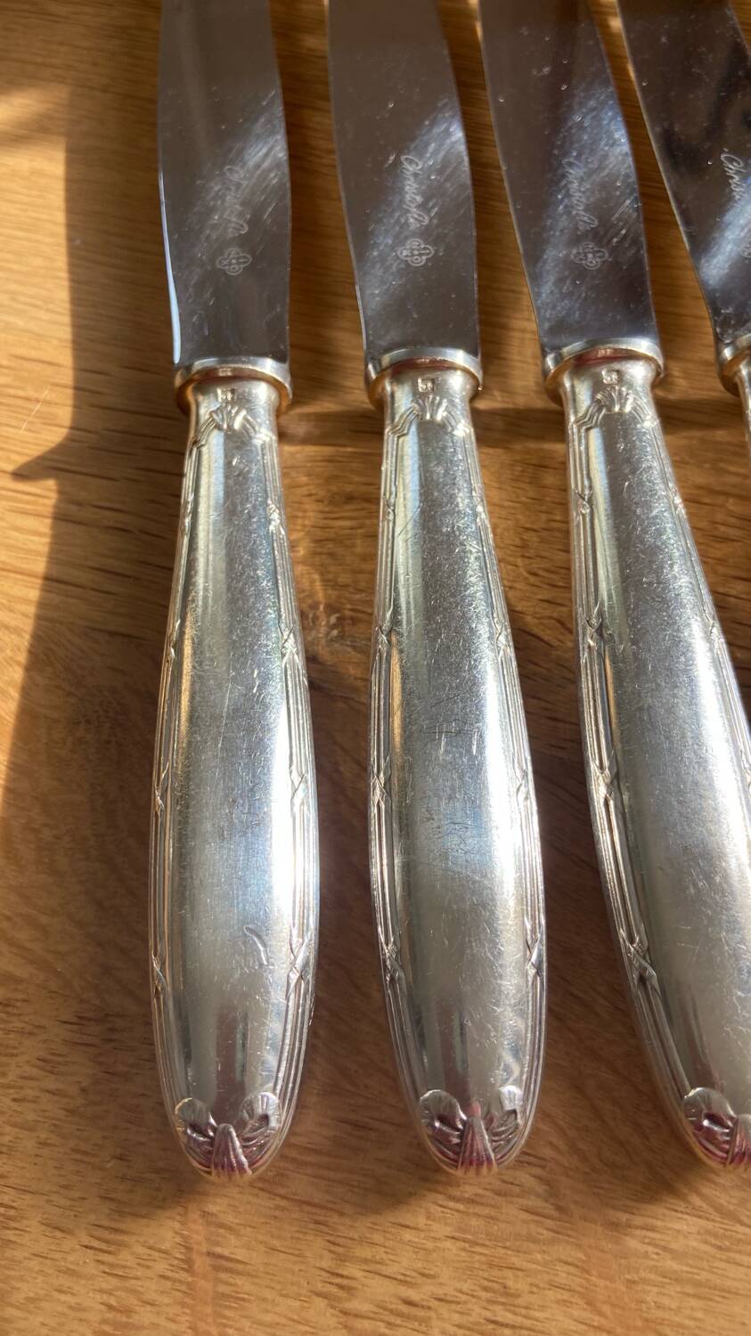 12 large Christofle Ribbons silver metal knives
