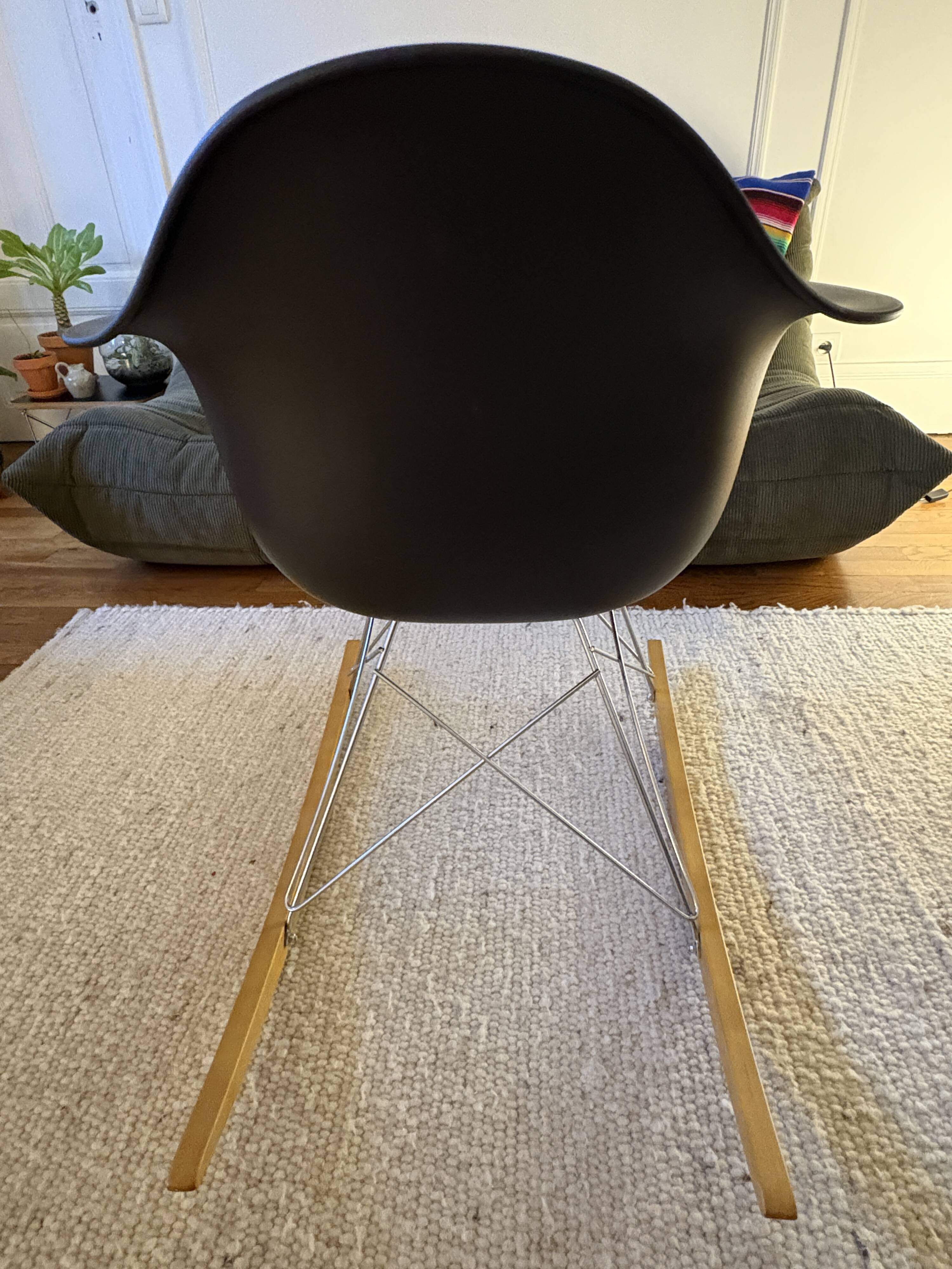 Eames Plastic Chair