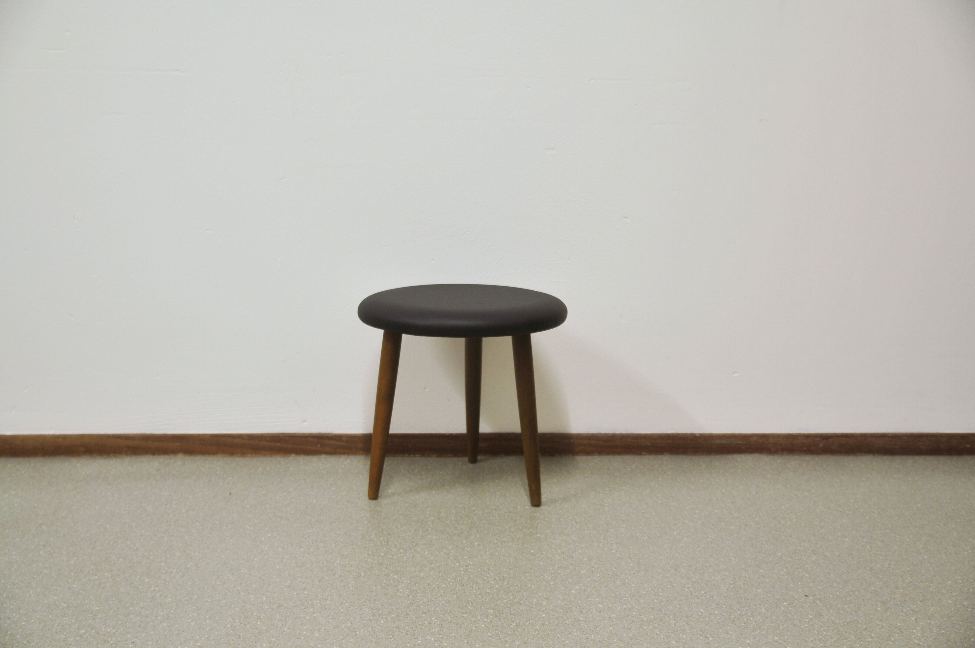 Vintage danish skai stool