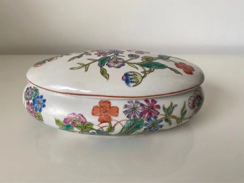 Oval porcelain jewellery box with multicoloured vintage floral decoration - 20th century