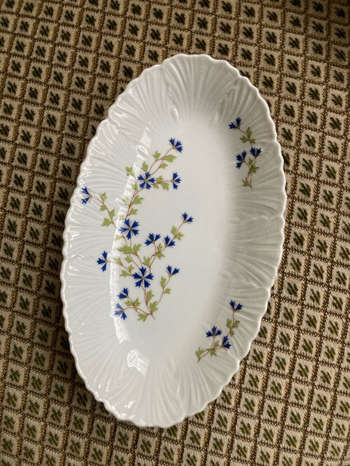 Limoges Jammet Seignolles ravier with blueberry decoration