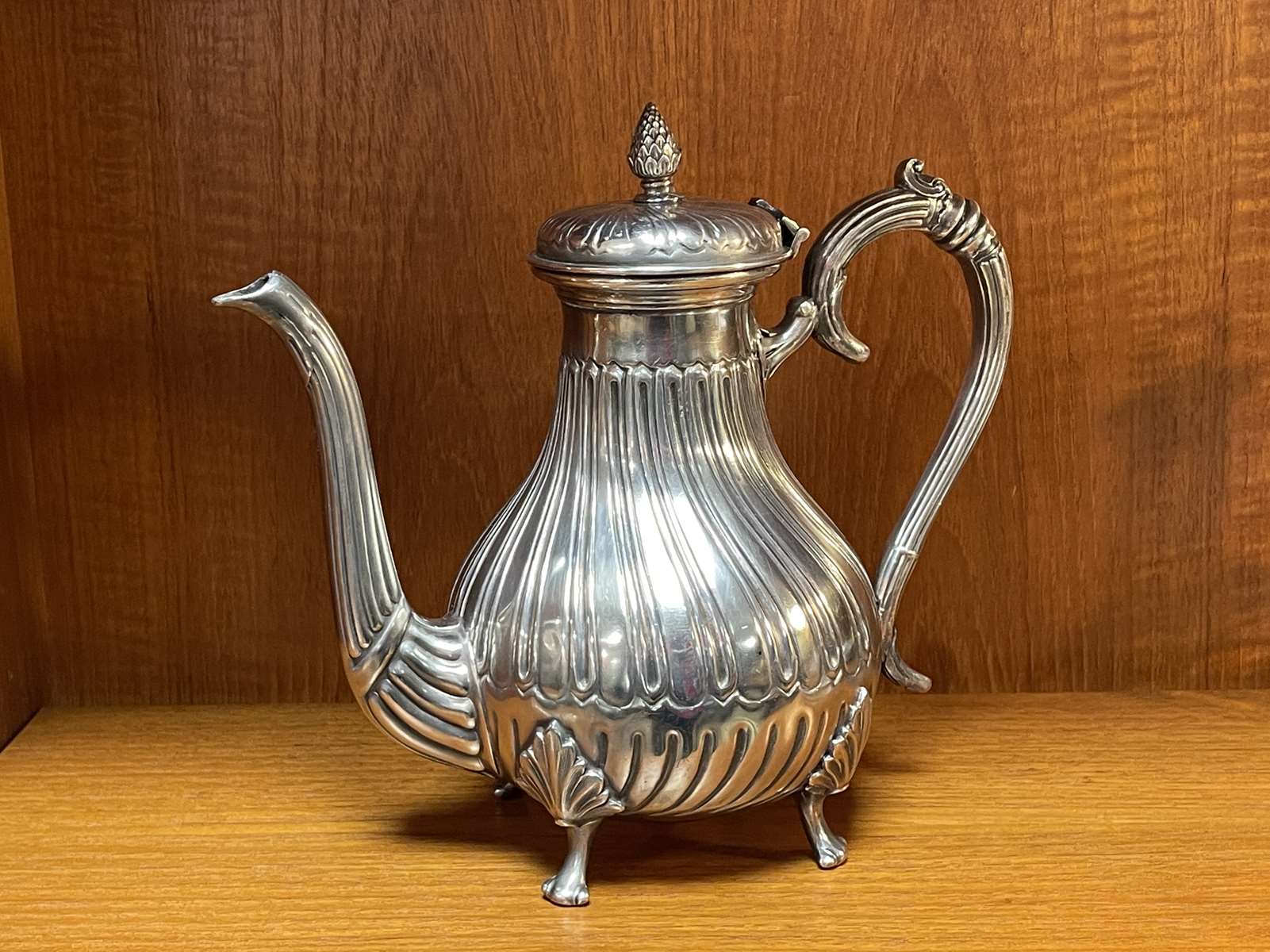 English silver metal pourer