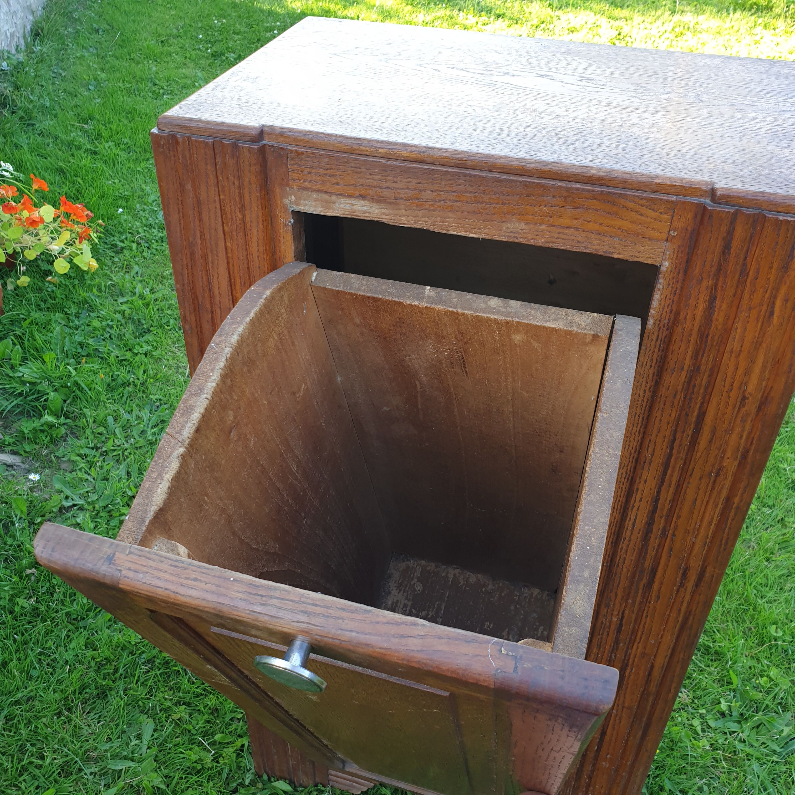 Solid wooden (oak) bread basket, Art Deco breadh