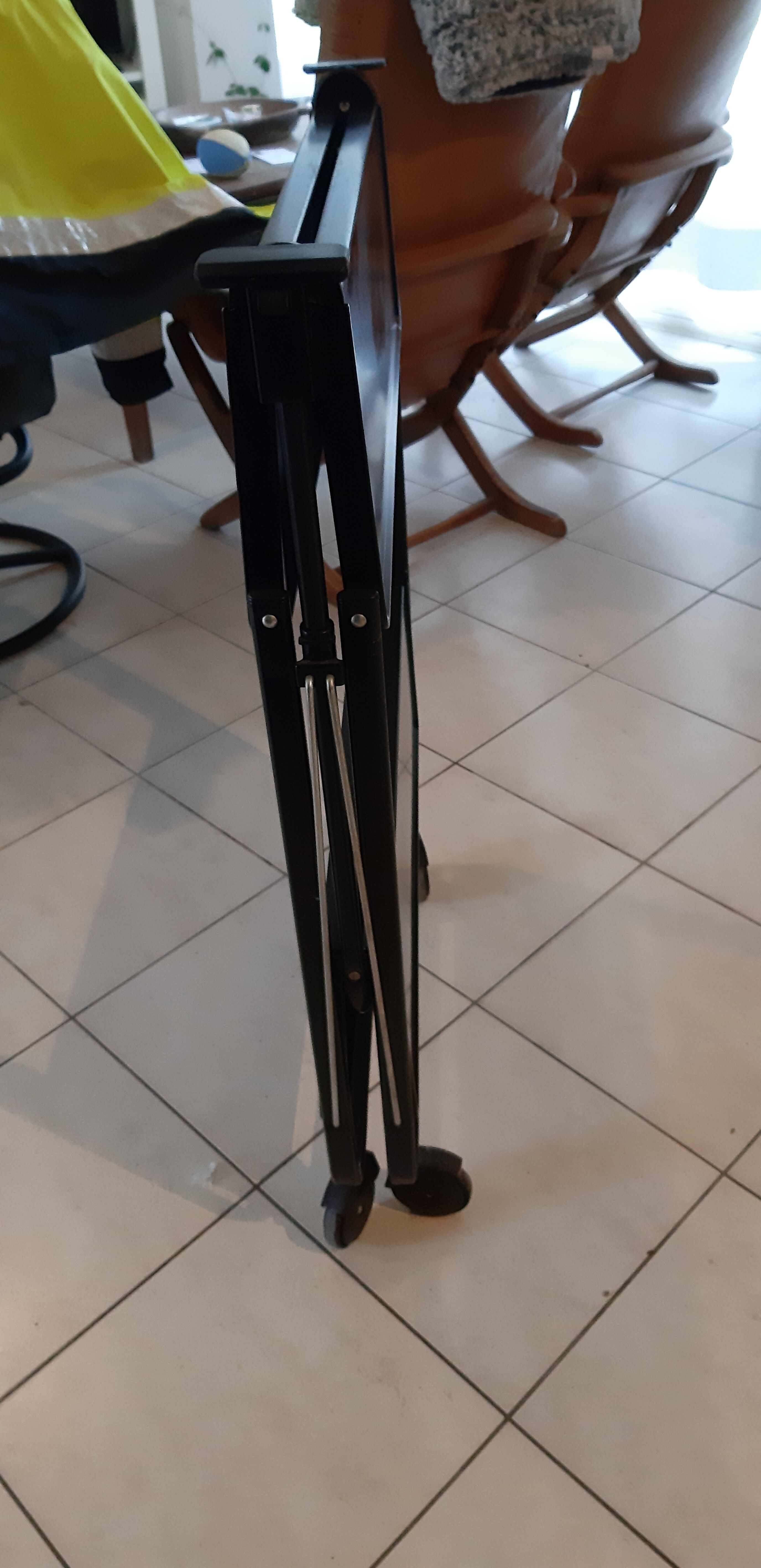 Vintage rolling and folding service