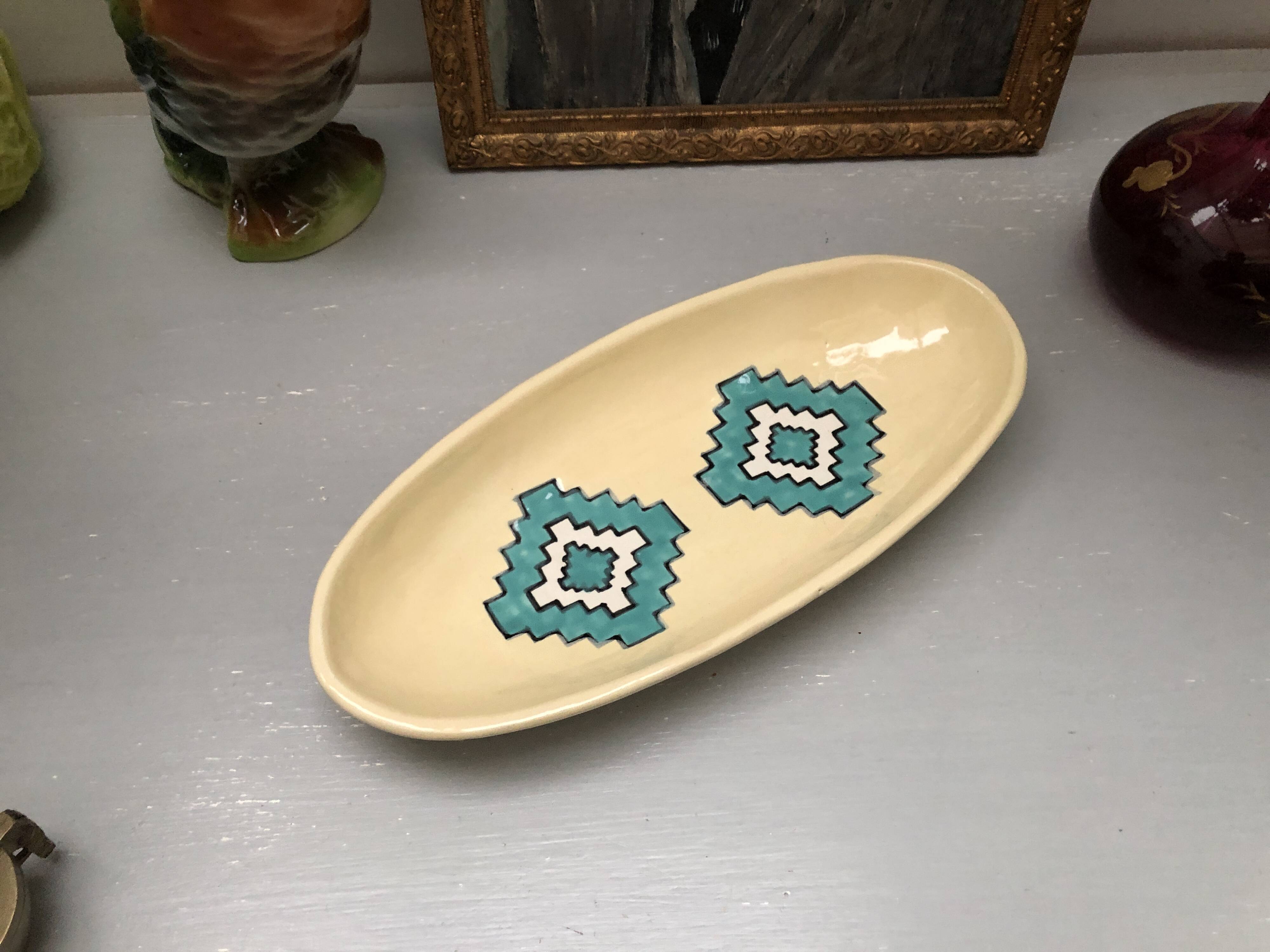 Plat vide poche en céramique design