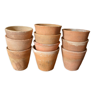 10 pots anciens en terre cuite 9-10 cm