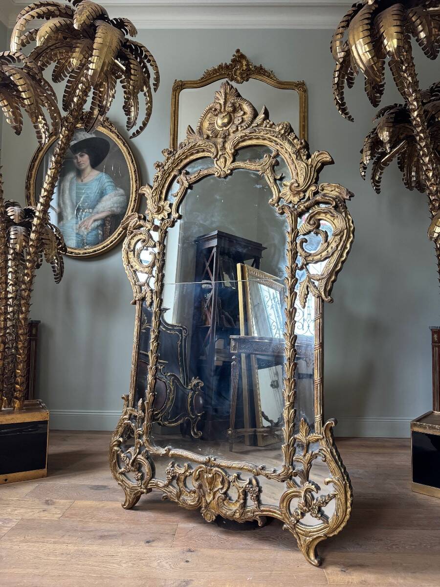 Miroir de style Louis XV en bois doré d’époque Napoléon III