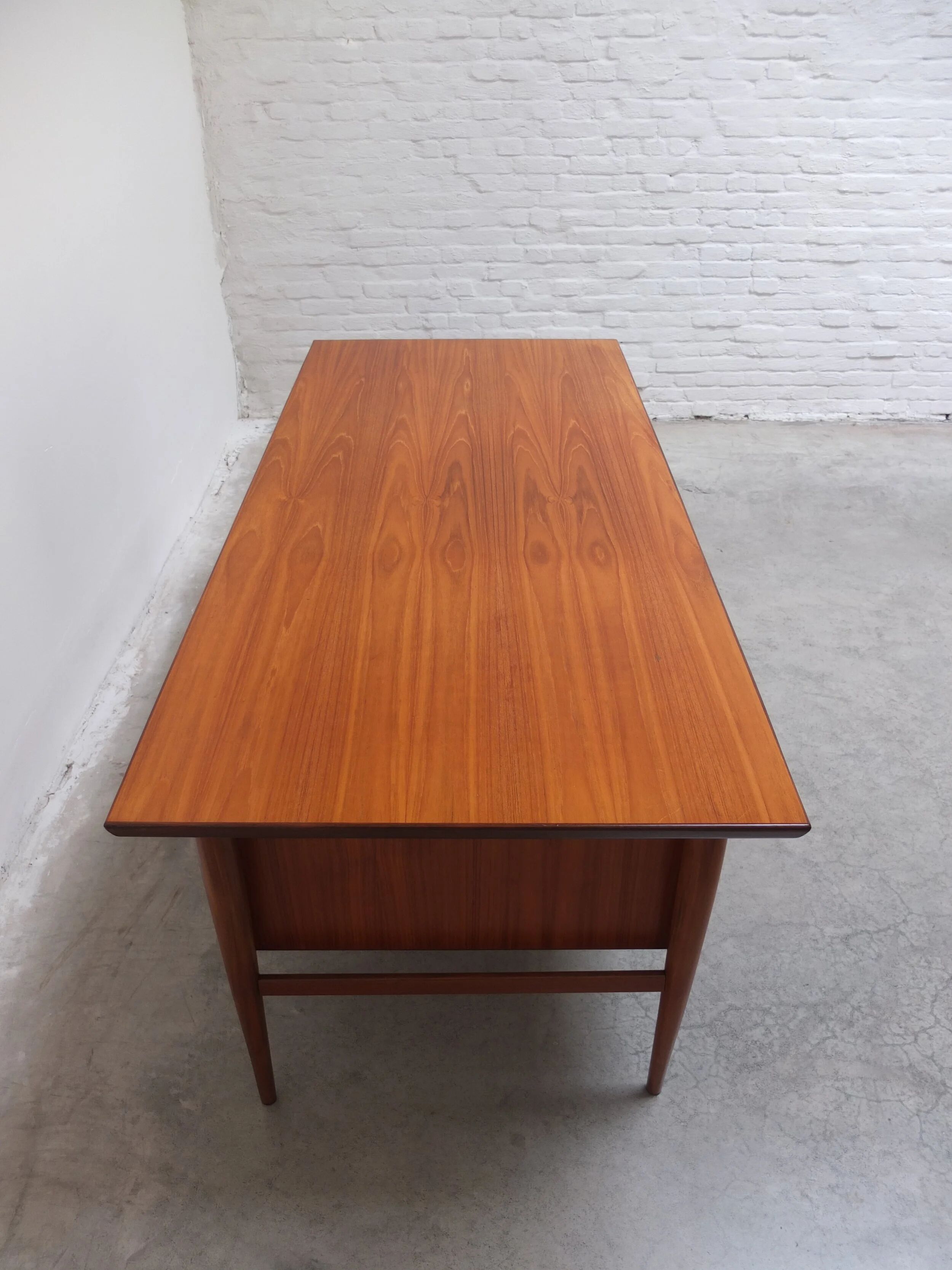 Freestanding executive desk by Oswald Vermaercke for V-Form, 1960s