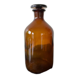 Apothecary bottle