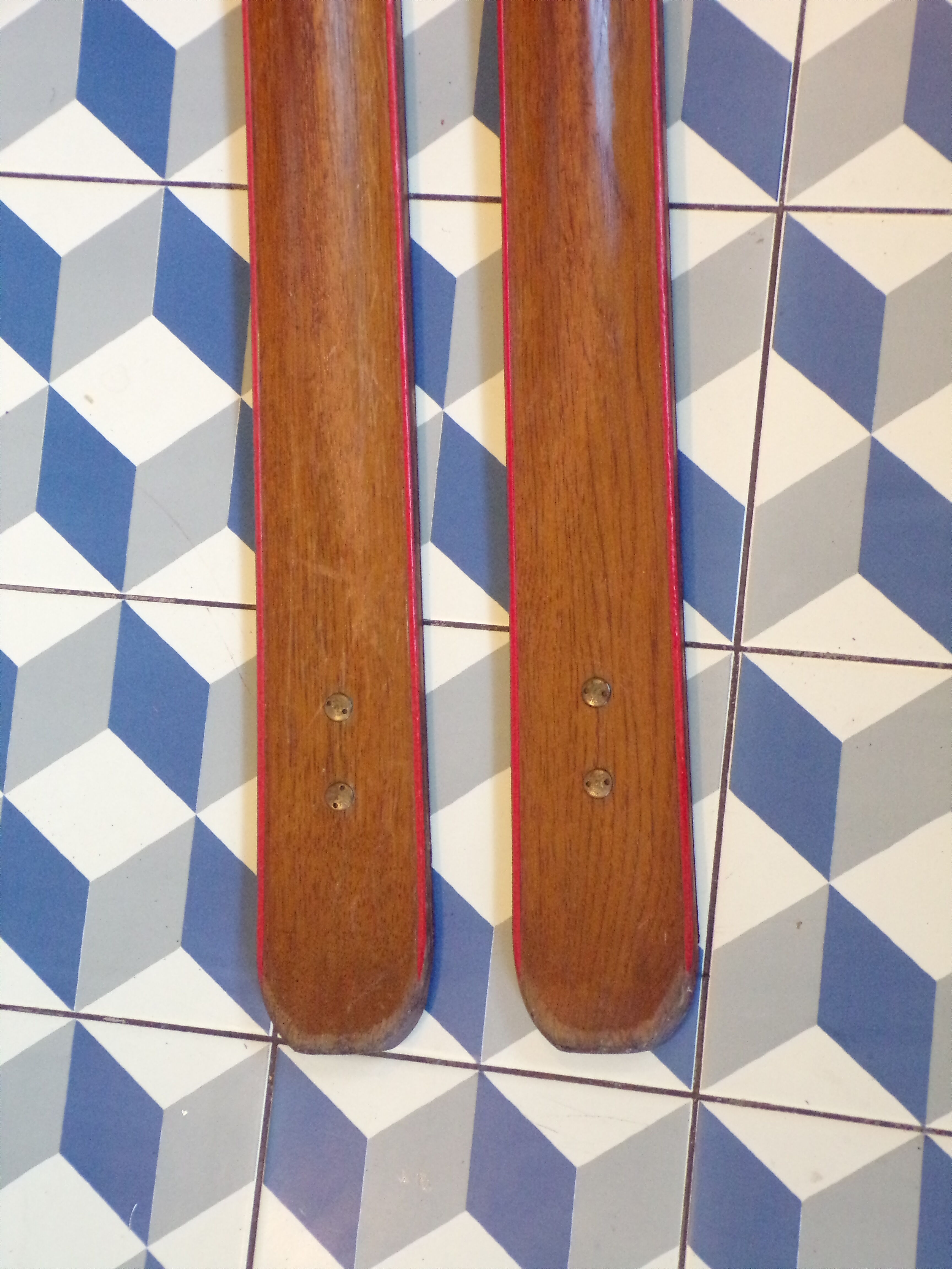 Vintage wooden skis 2.10 m