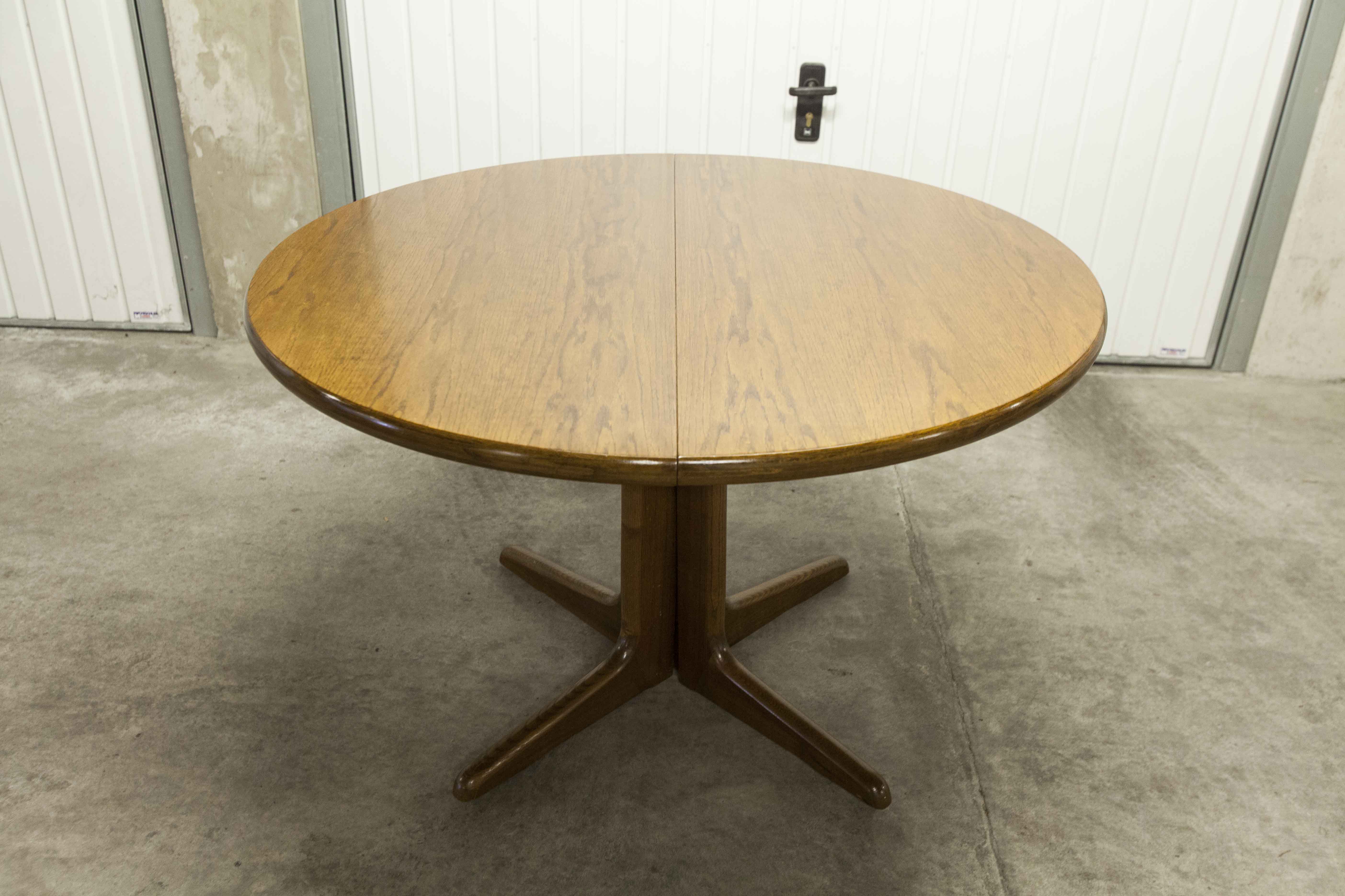 Roundtable 80's 2 solid wood extensions