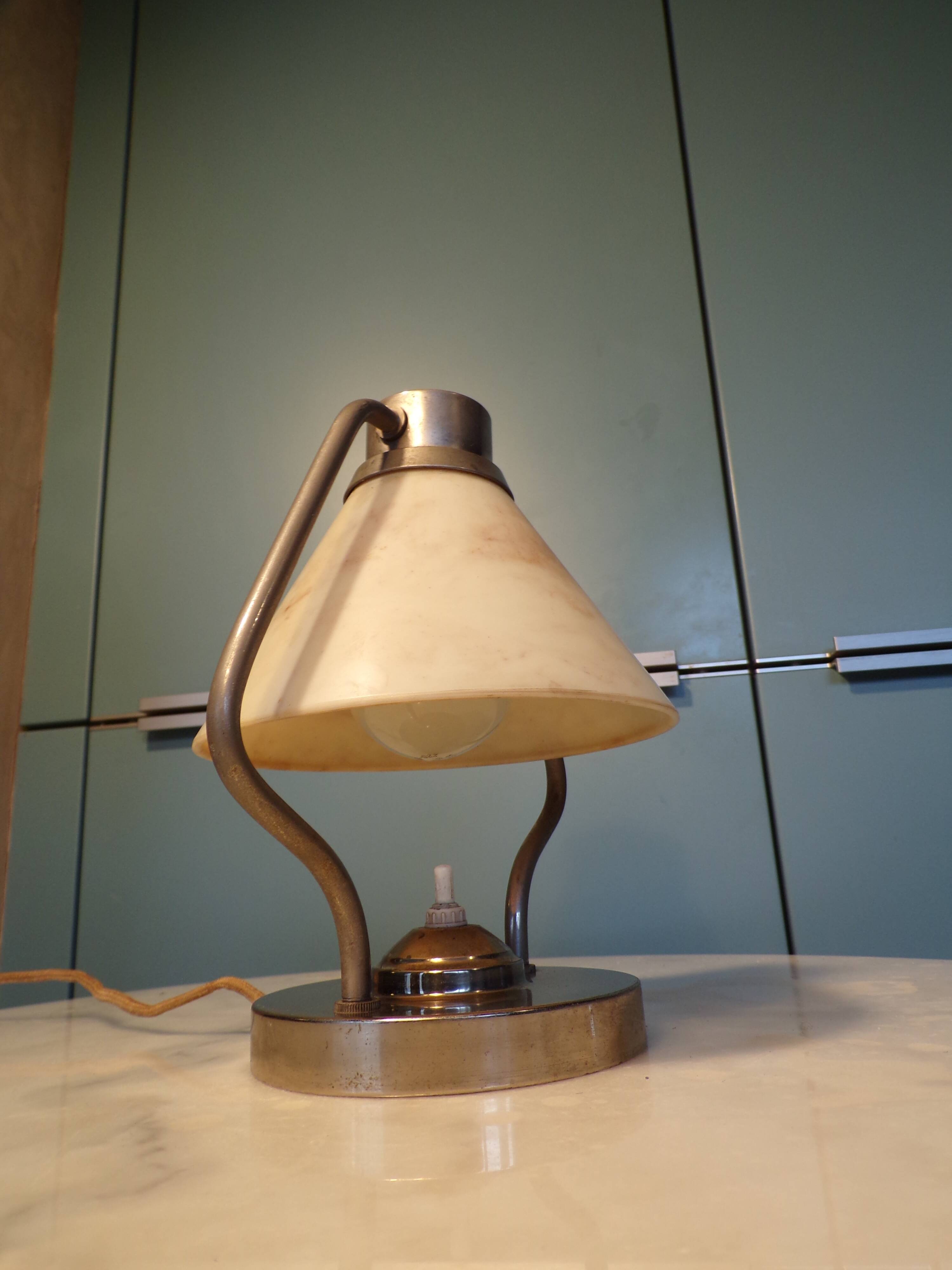 Bauhaus lamp