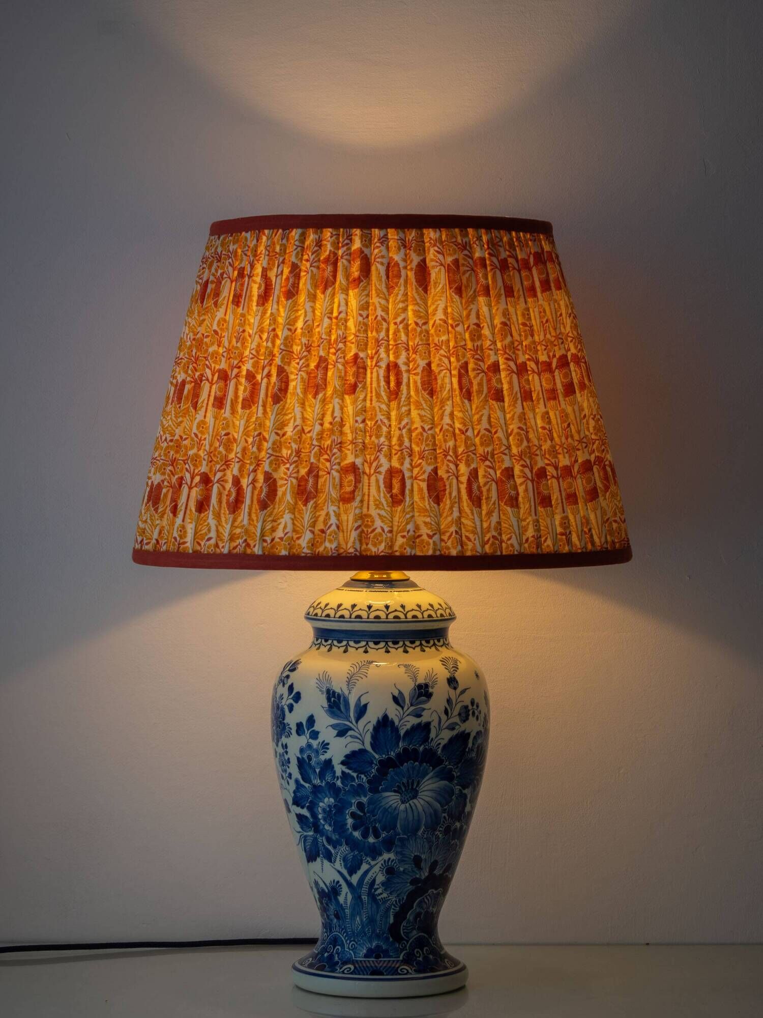 Vintage Table Lamp in Delft Style, Hand-Painted Blue and White, Ram Arnhem, New Shade