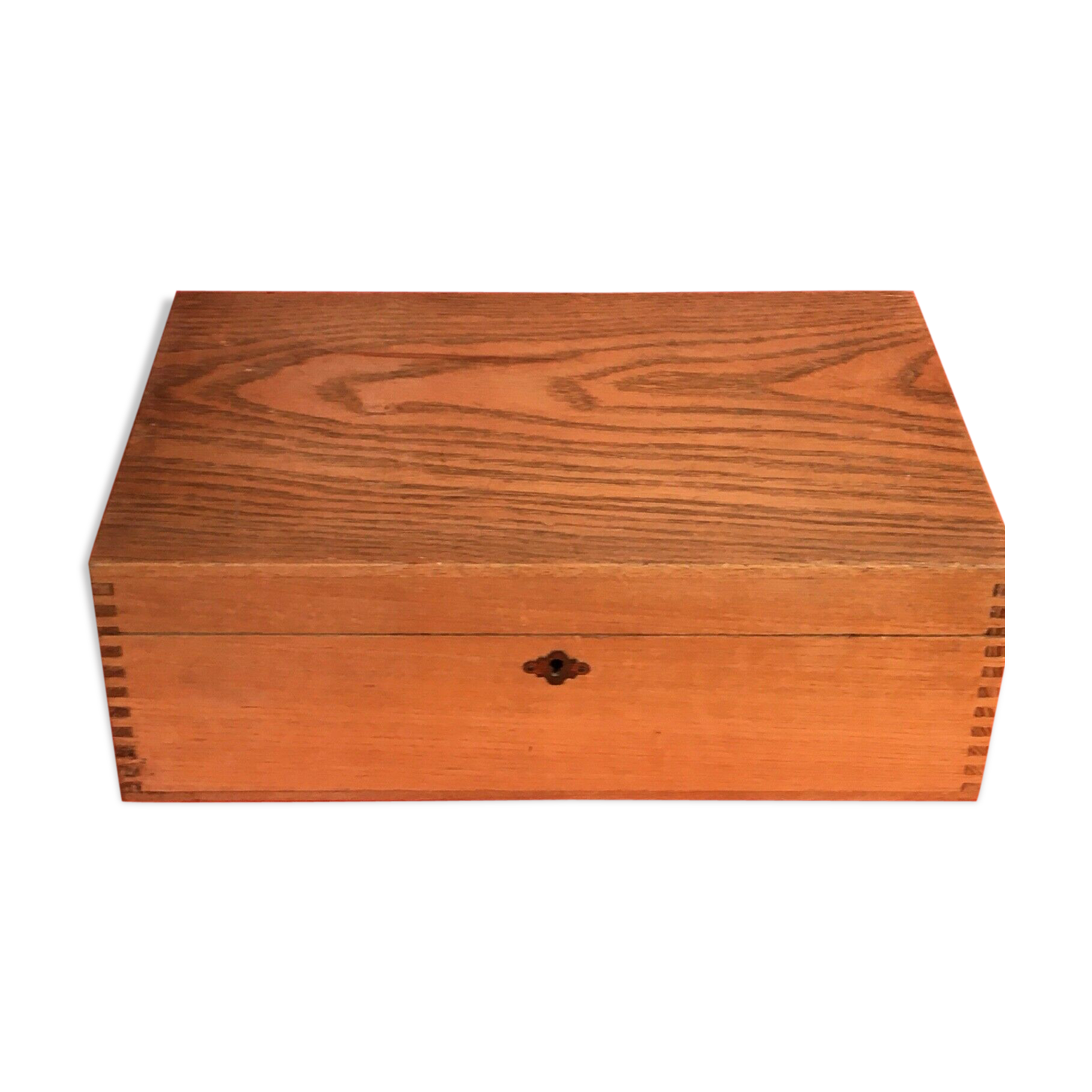 Light oak wooden box