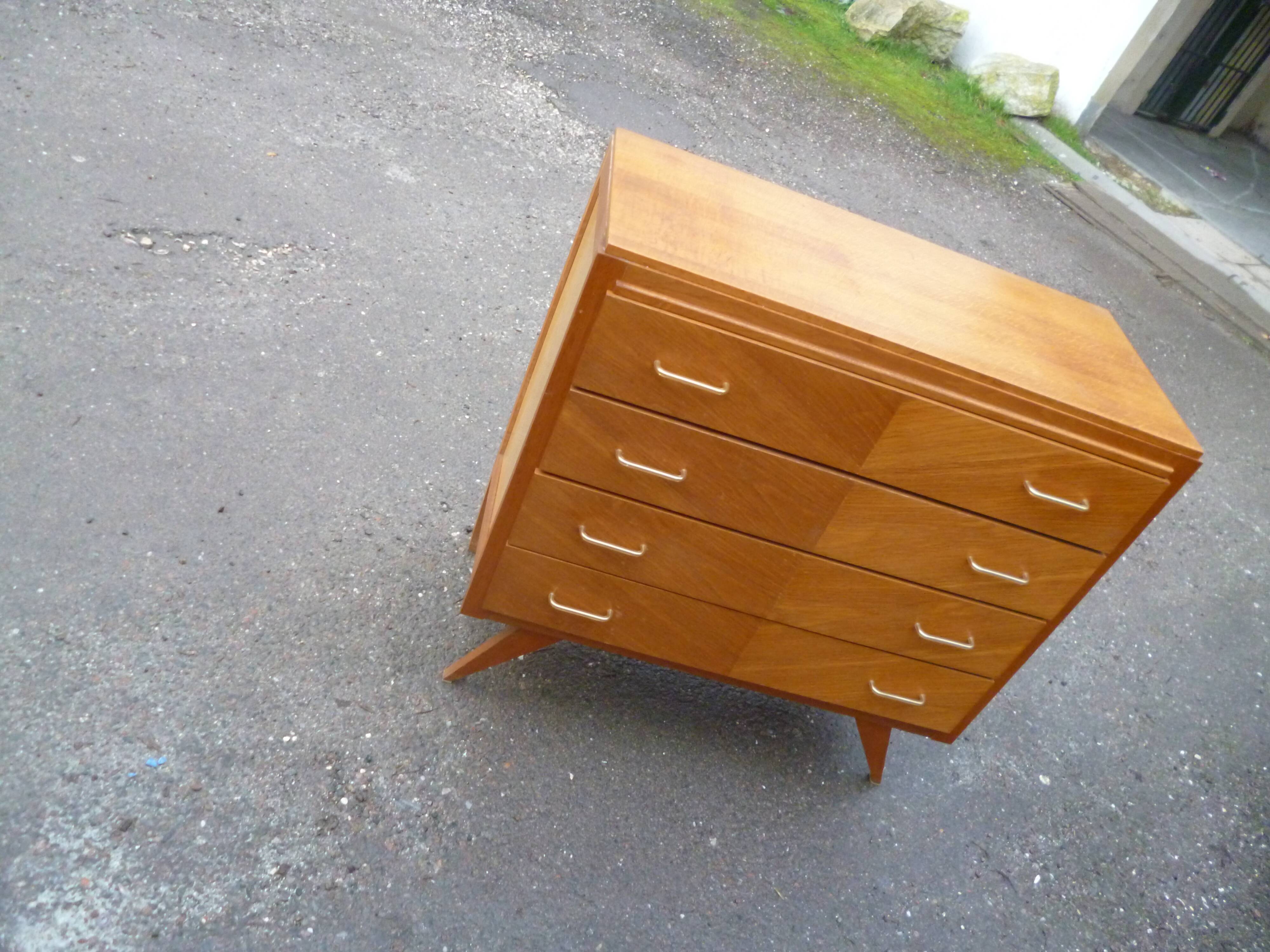 Dresser year 60/70