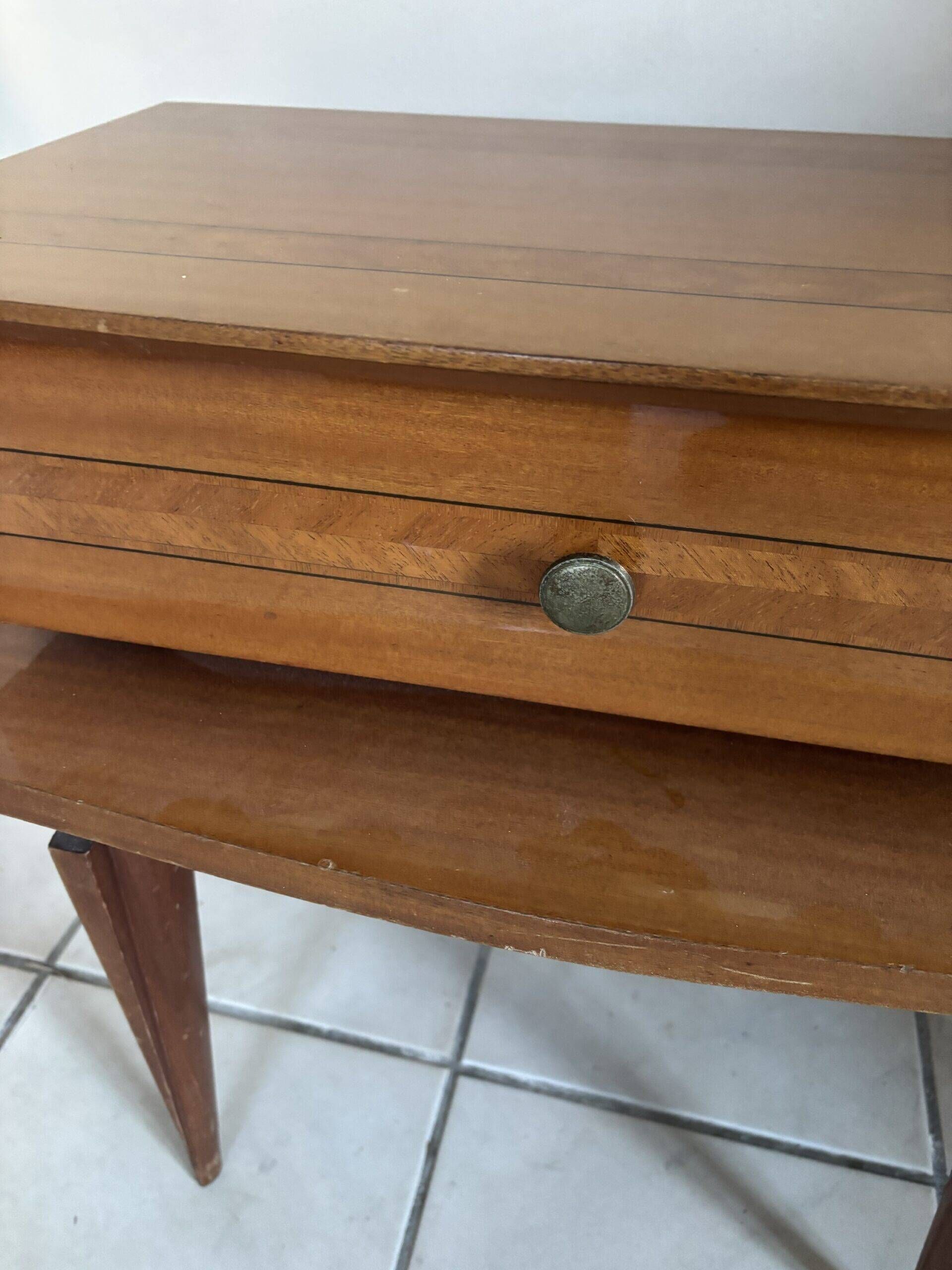 Table de Chevet en bois laqué