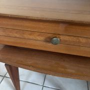 Table de Chevet en bois laqué