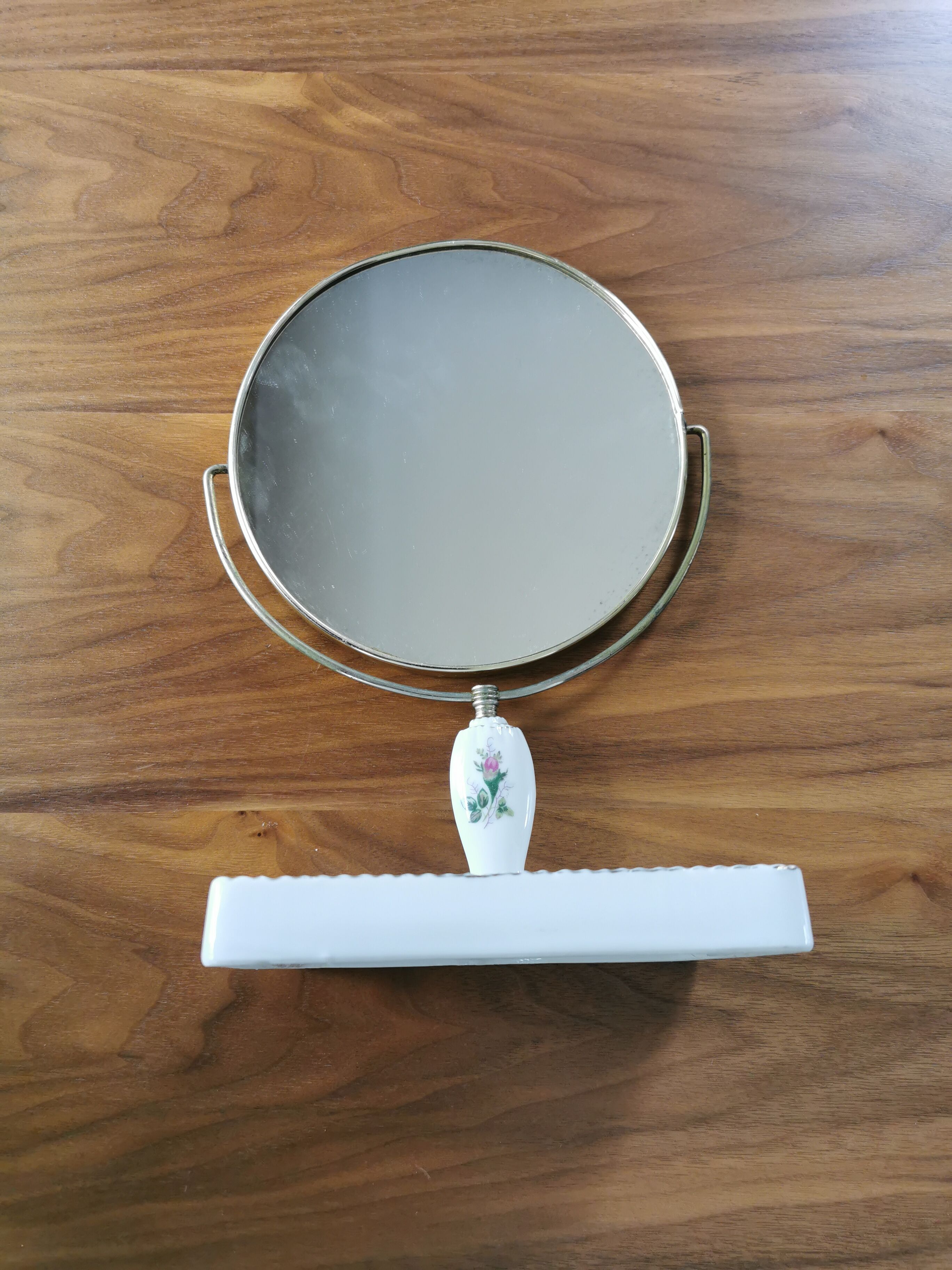 Table mirror with porcelain base for jewelry