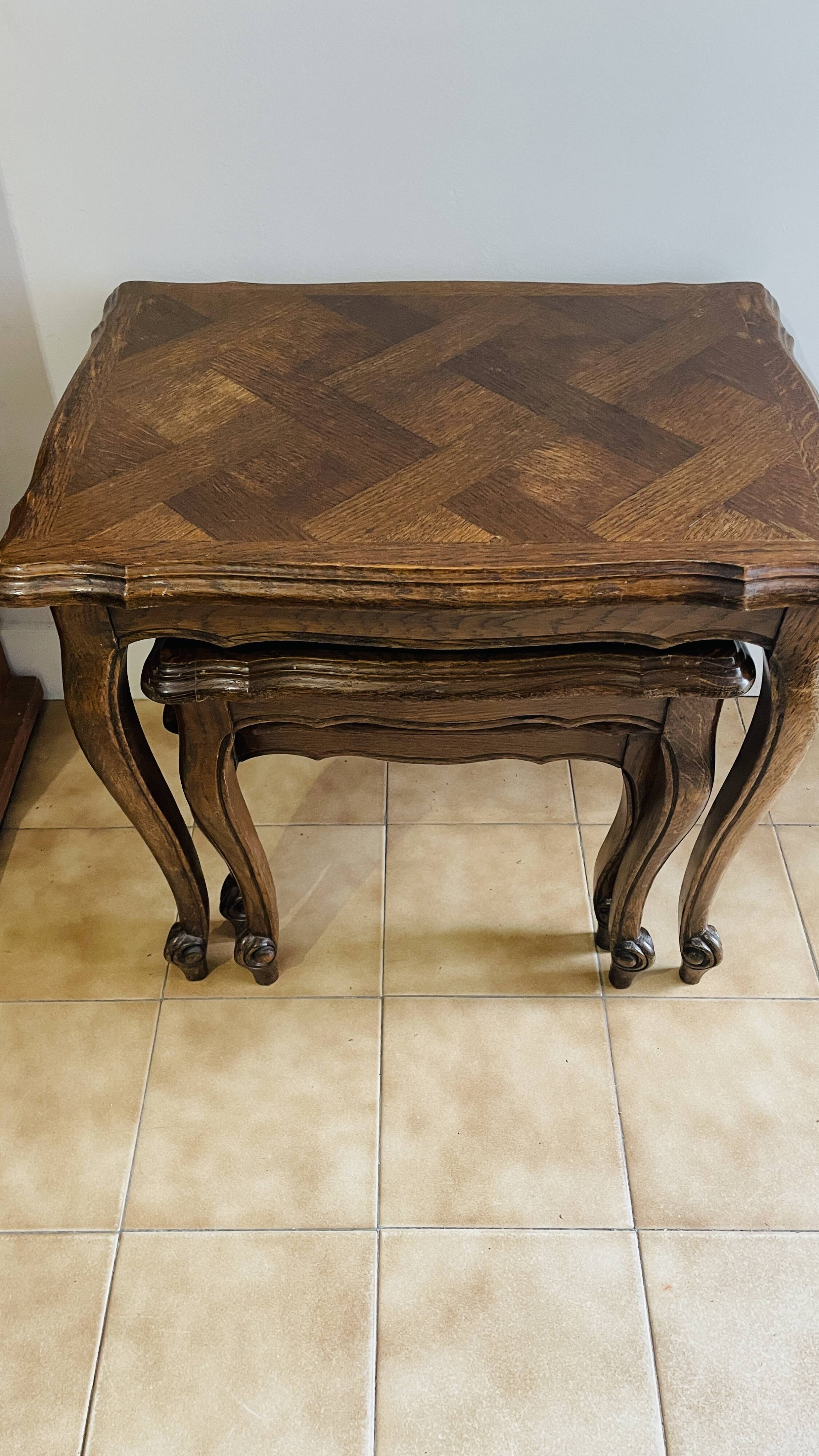Nest of tables in wood, Louis XV style