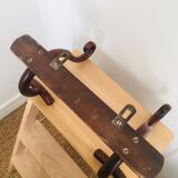 Wall coat rack