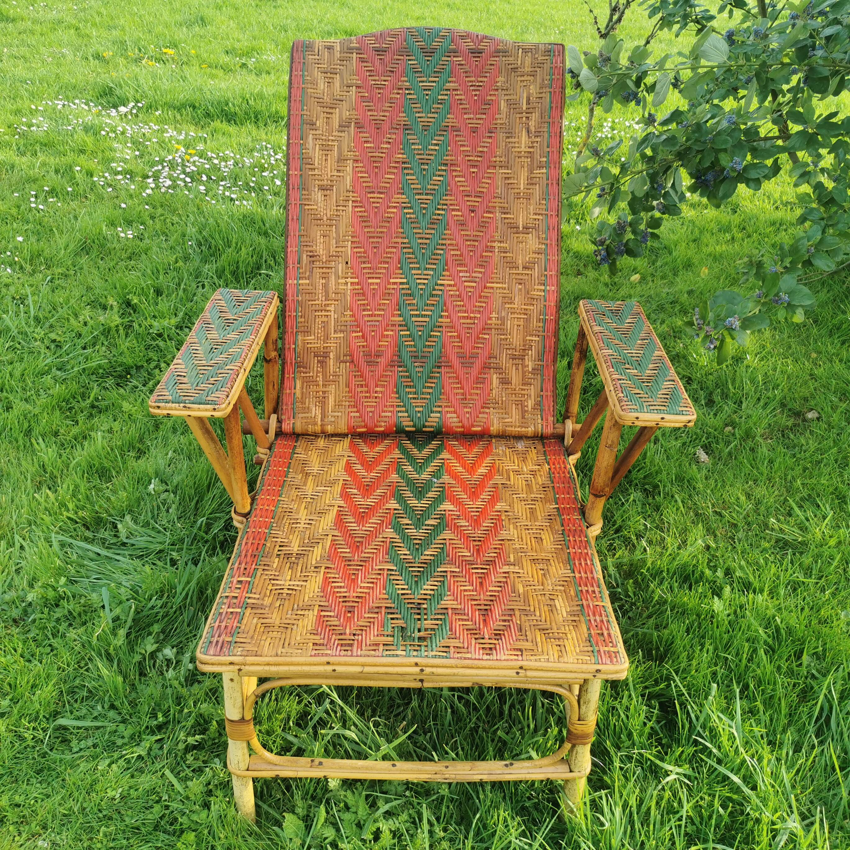 Rattan recliner