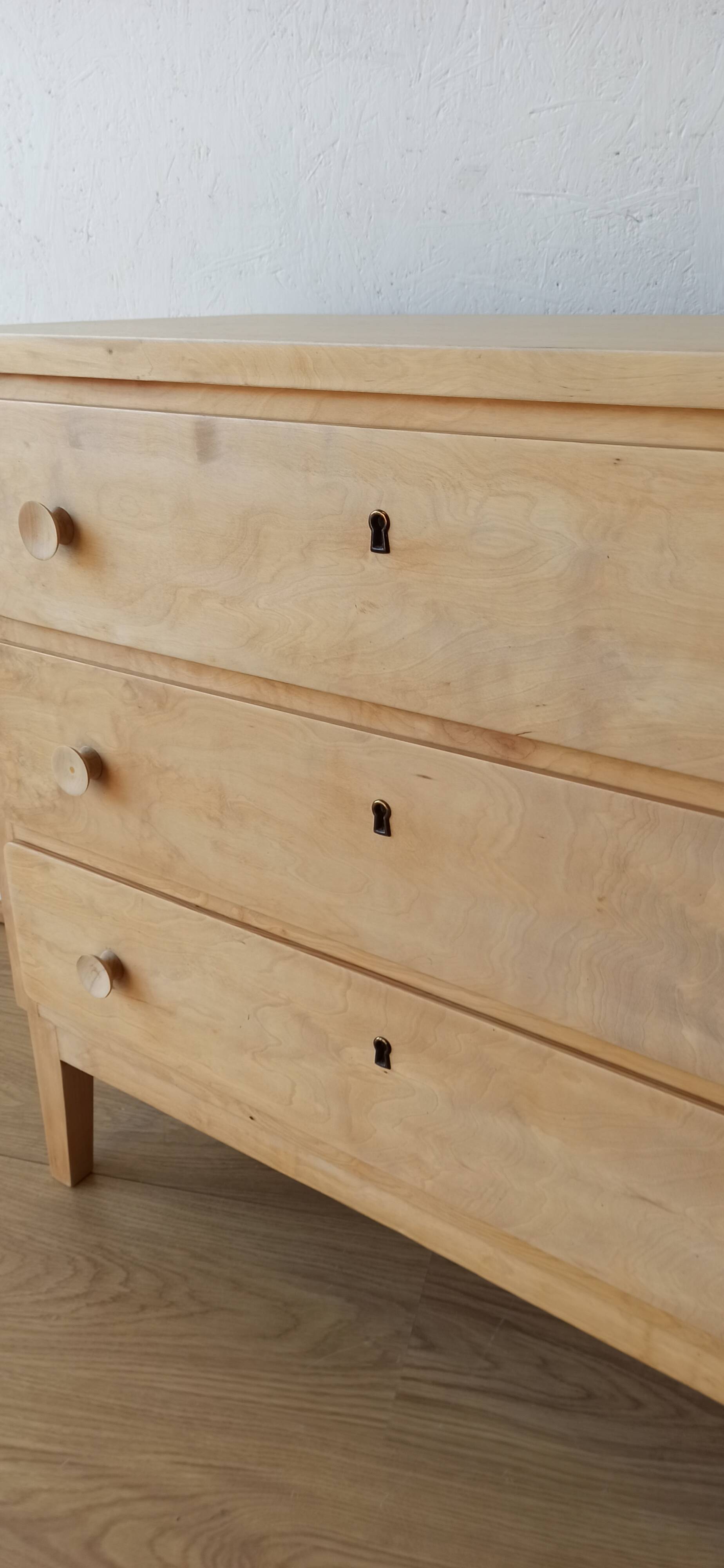Commode simple, Suède, années 1960.