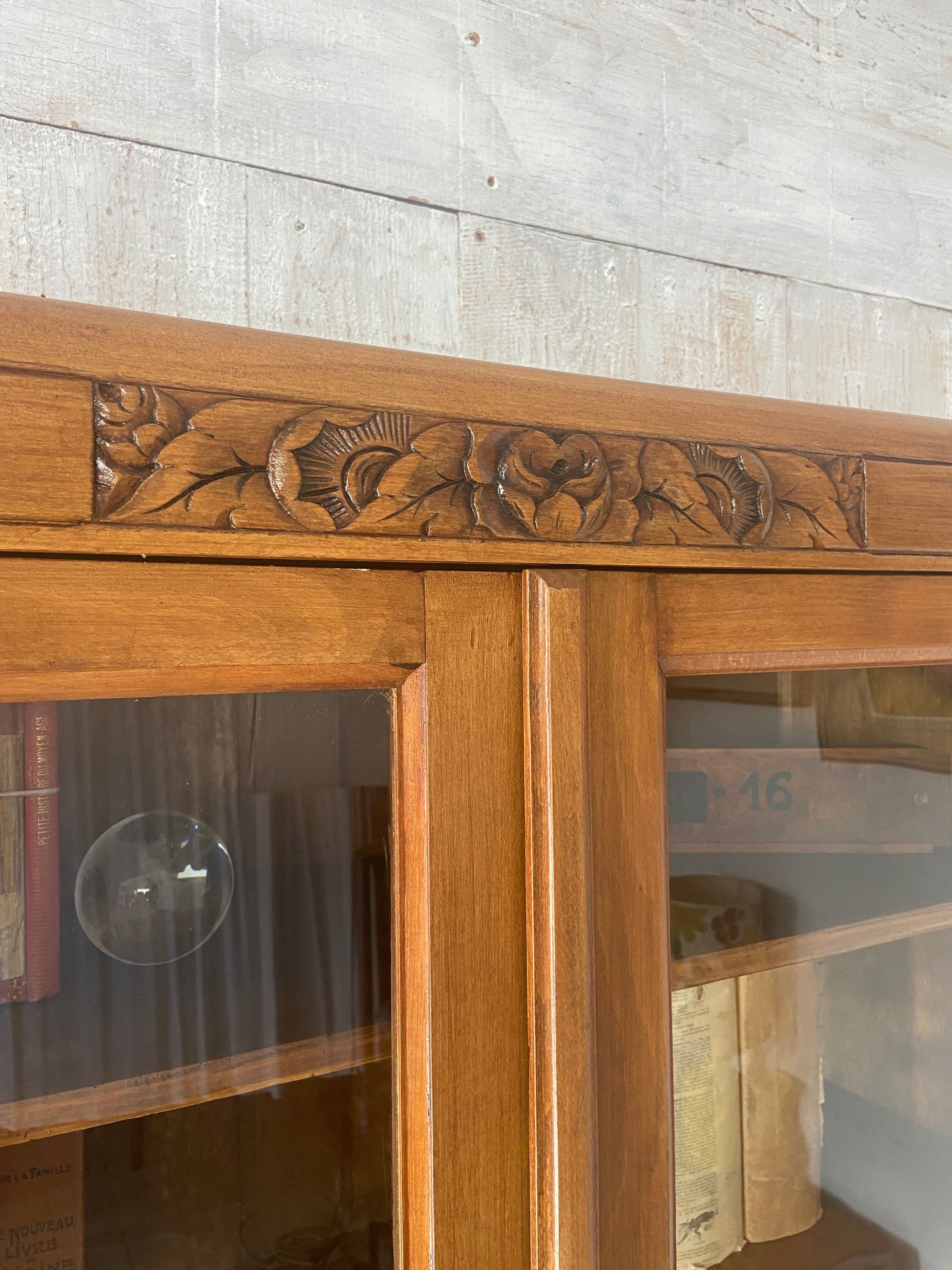 Vintage library/shelf